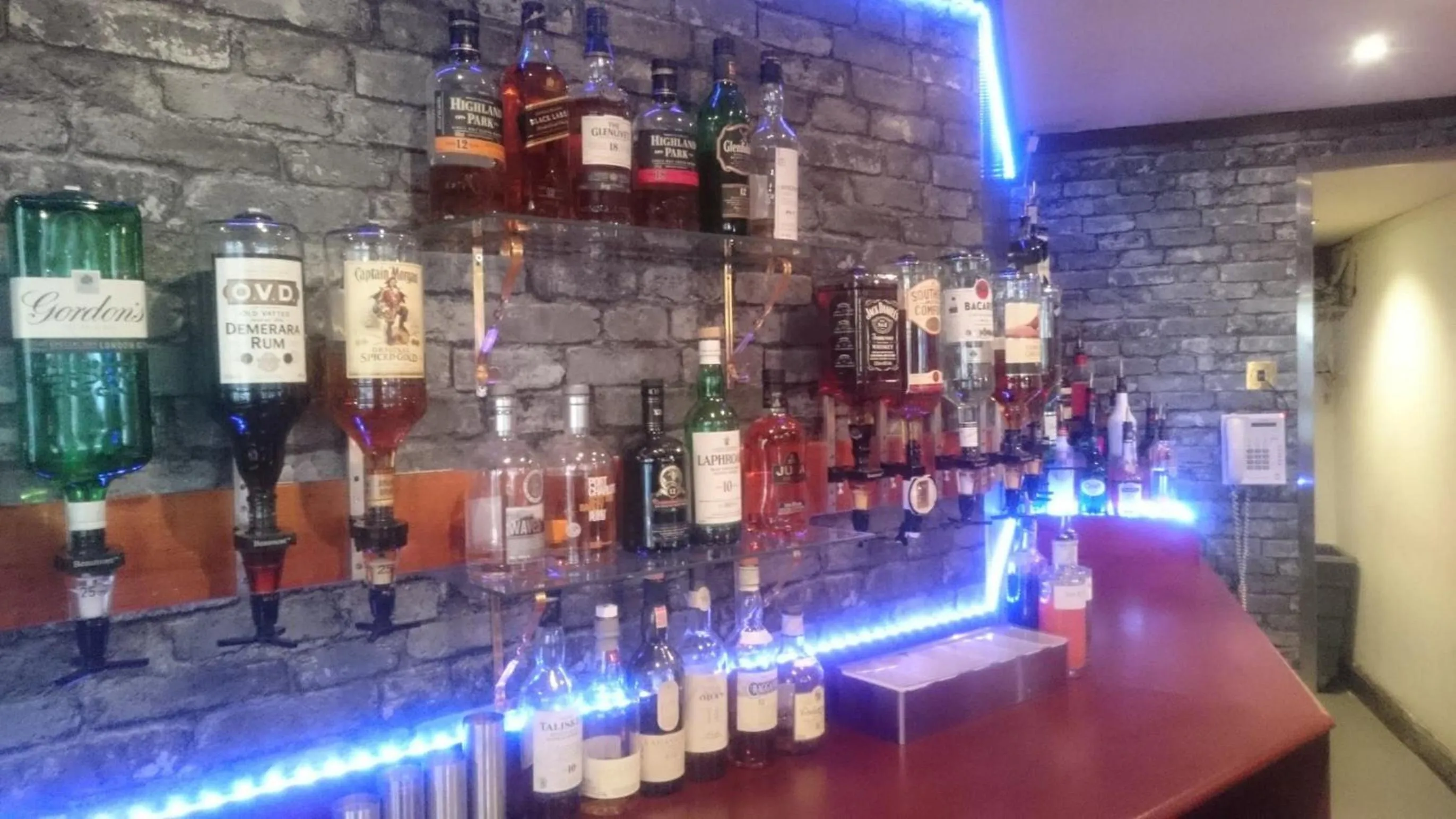 Lounge or bar in The Royal Hotel