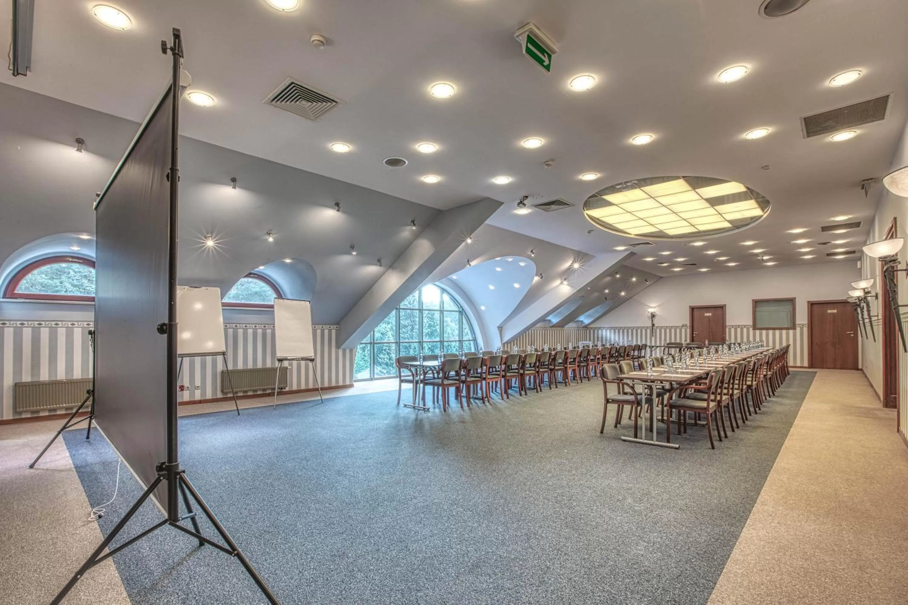 Meeting/conference room in 4 Pory Roku Resort Sauna & Spa