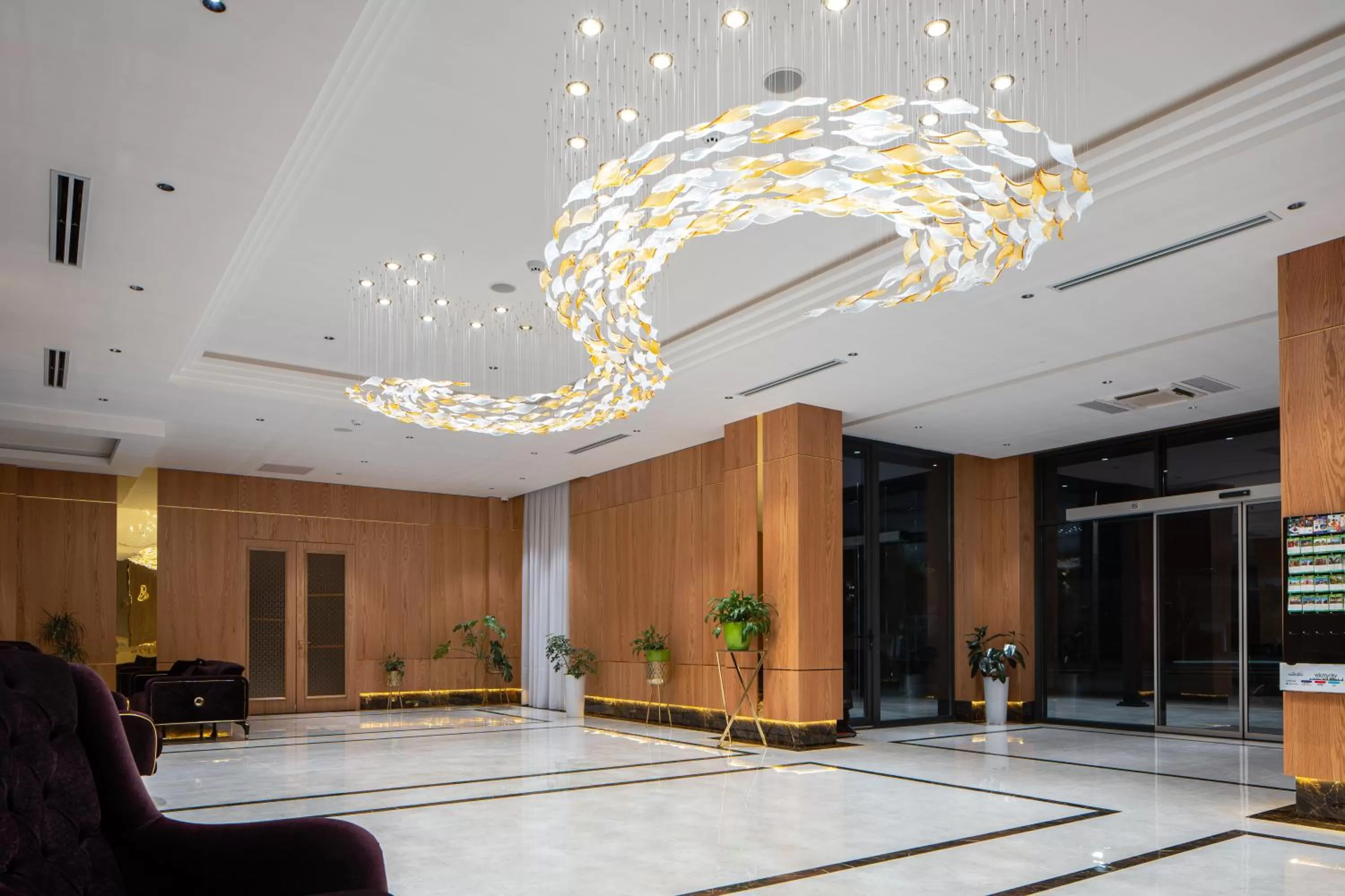 Lobby or reception in Shamsan Airport Hotel