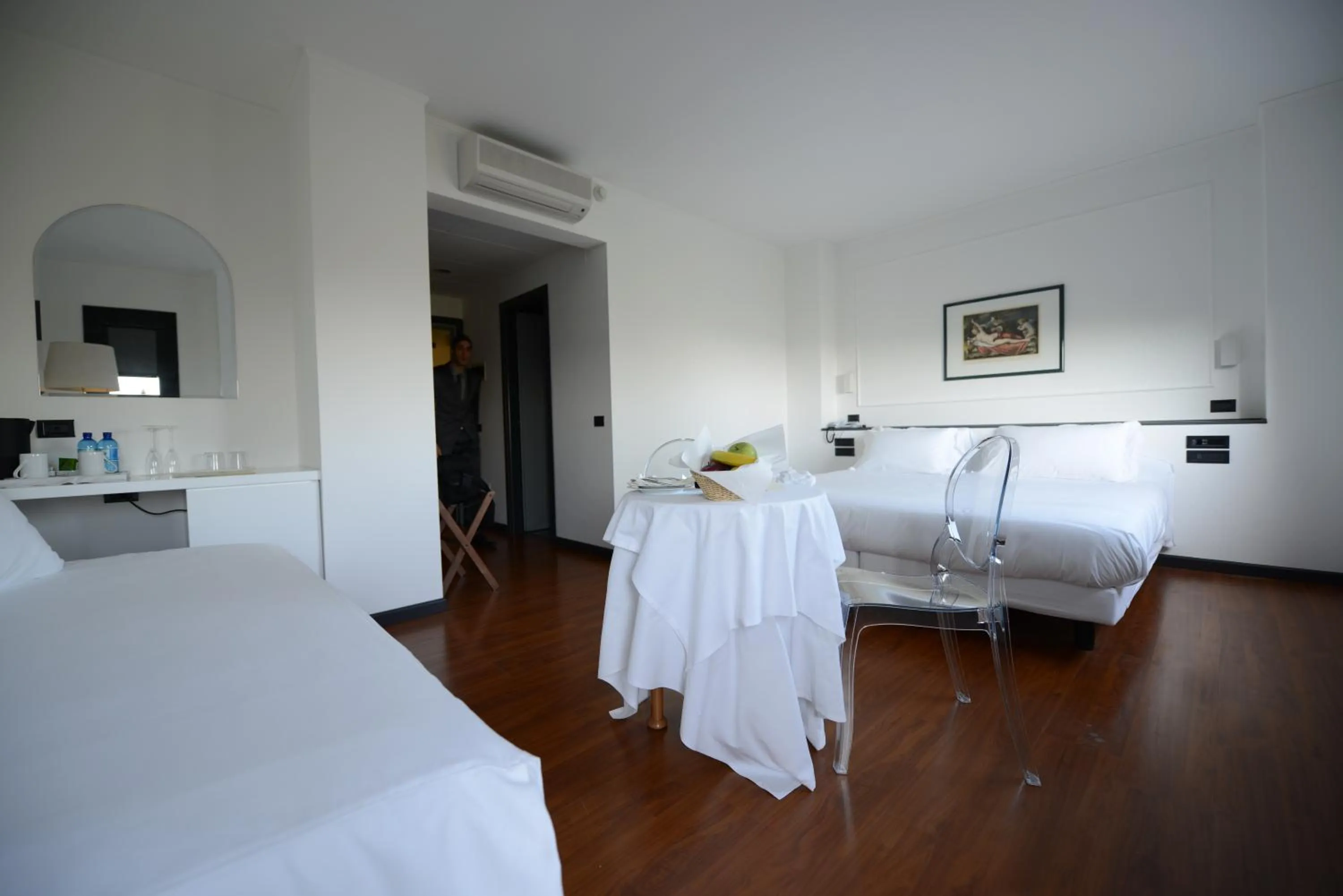 Photo of the whole room, Bed in Hotel Mamiani & Relaxing Spa Urbino