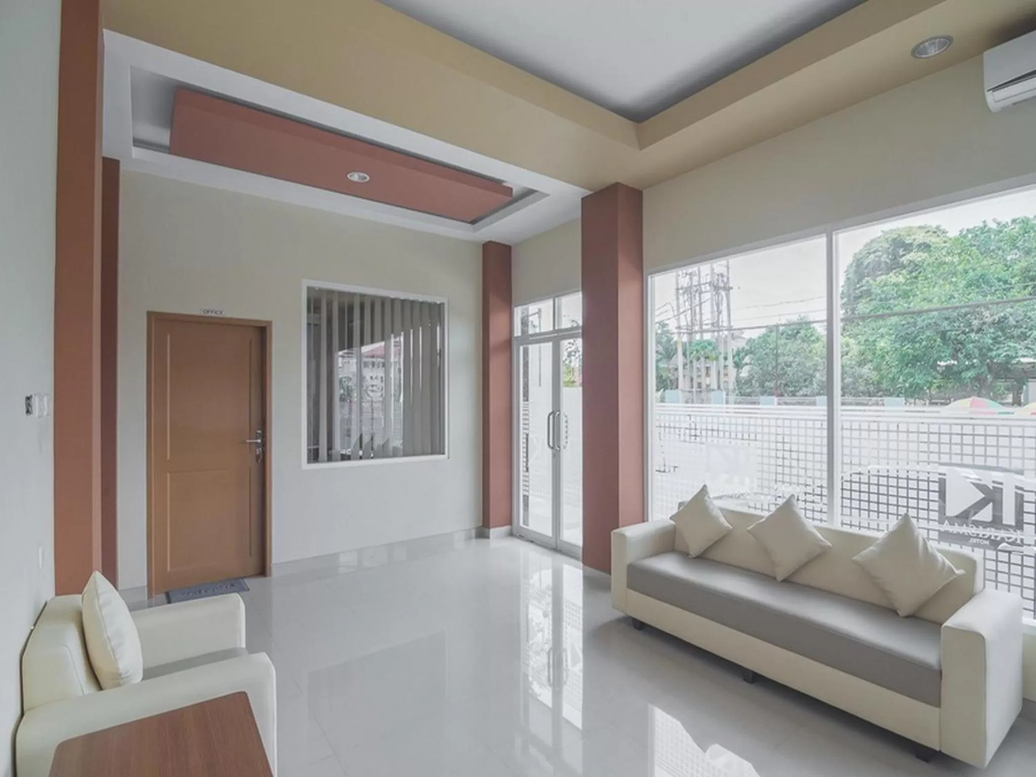 Lobby or reception in RedDoorz near Islamic Center Samarinda