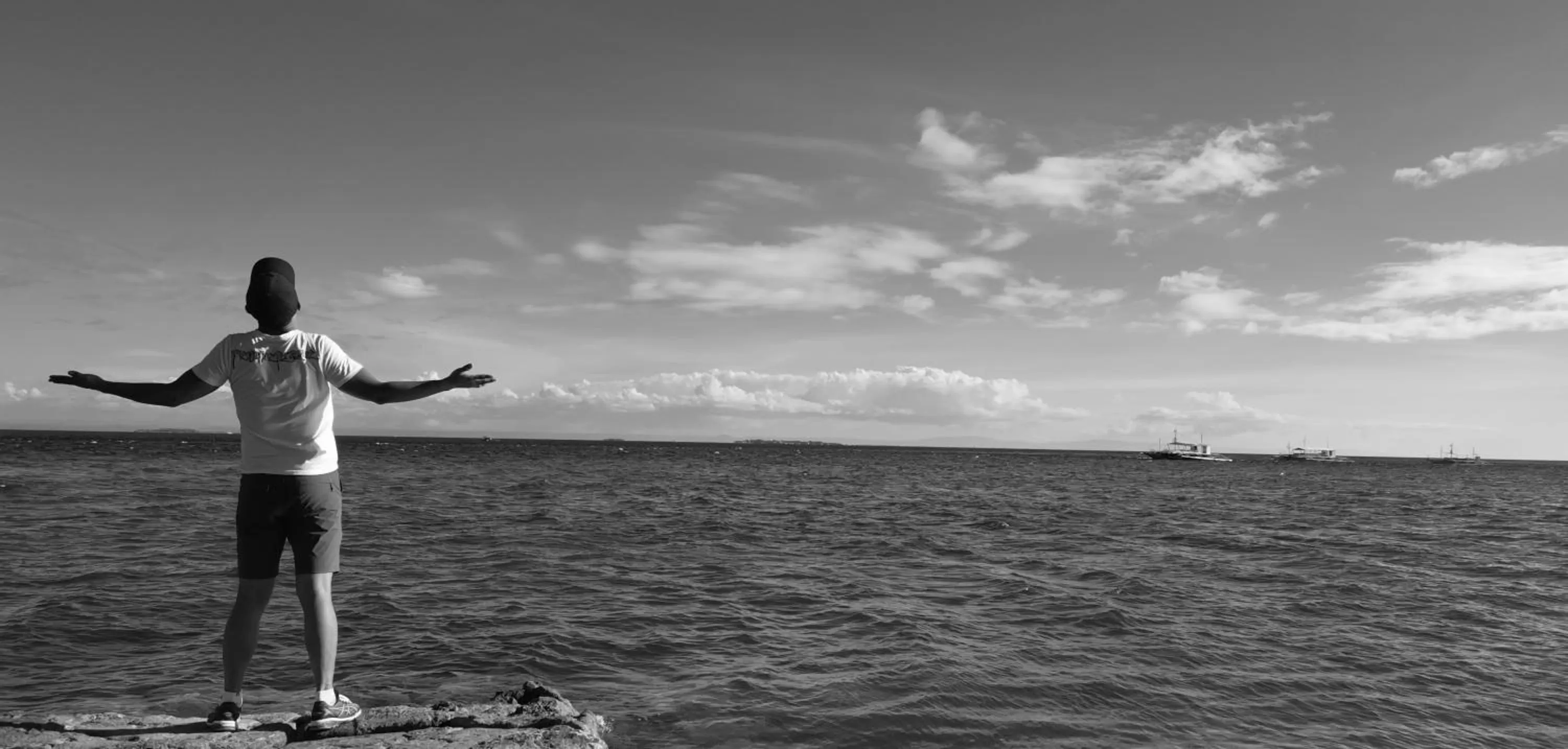 Beach in Sugarsea Inn & Dive shop