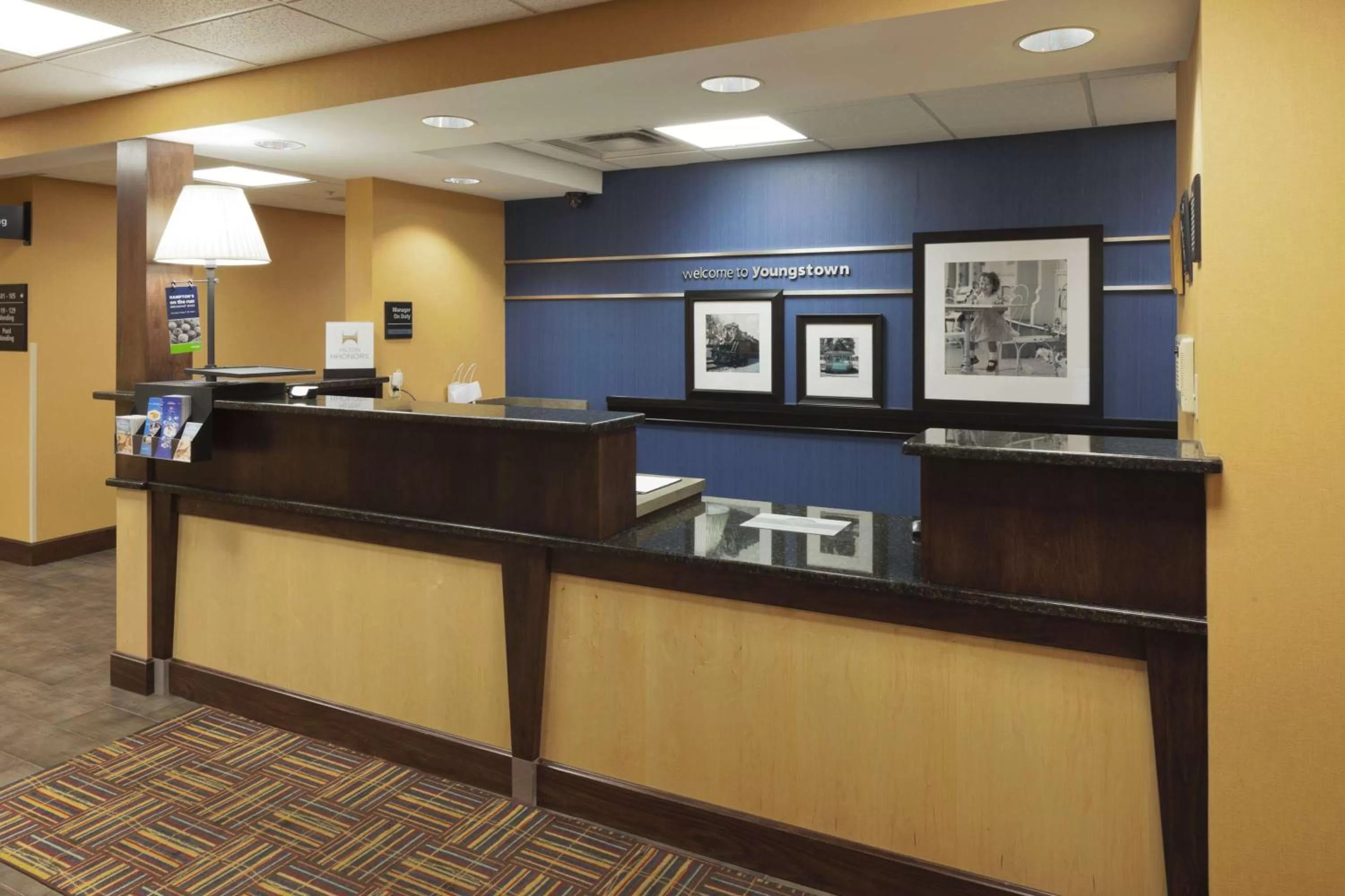 Lobby or reception in Hampton Inn Youngstown-North