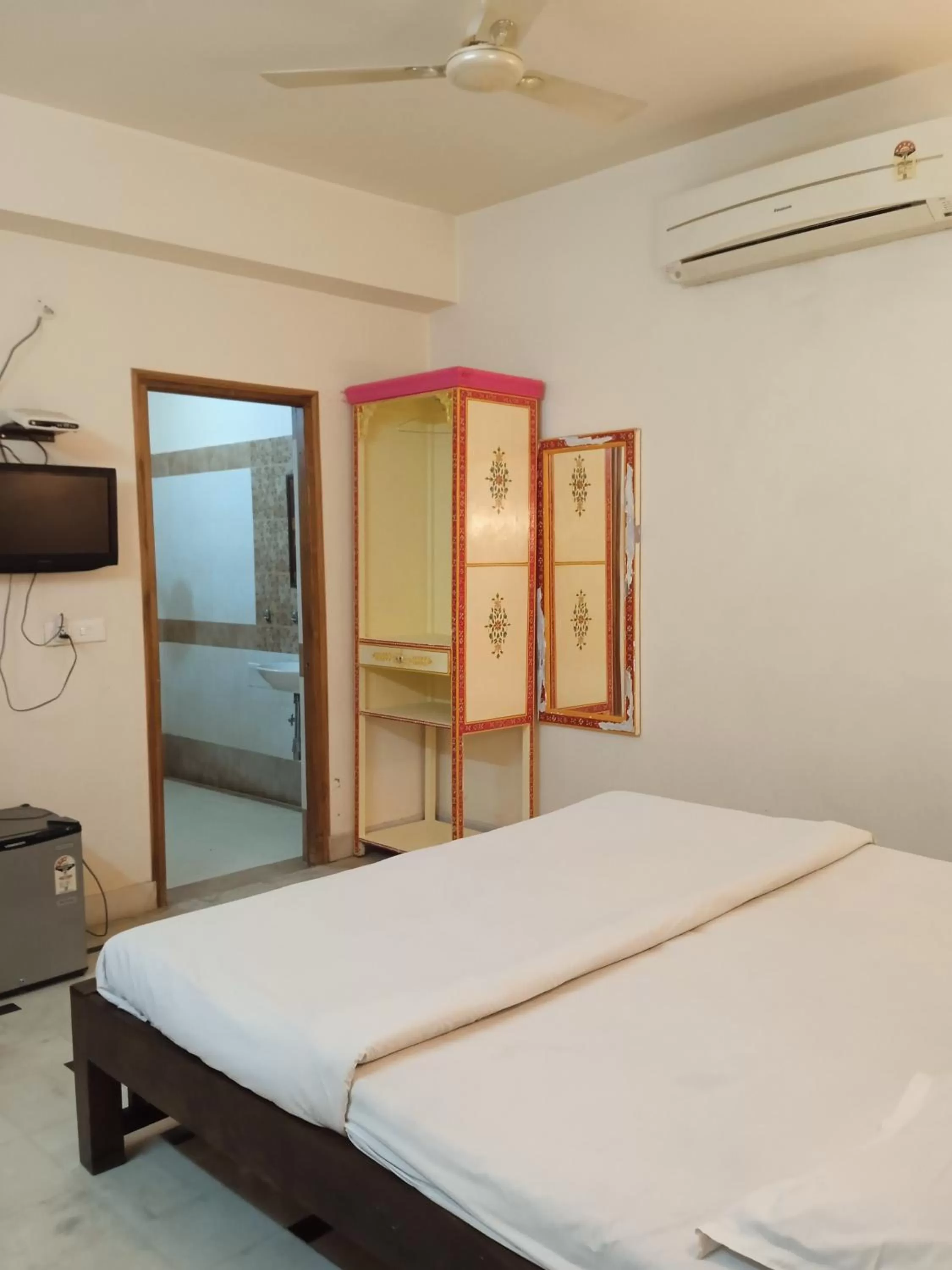 Bed in Rigmor haveli