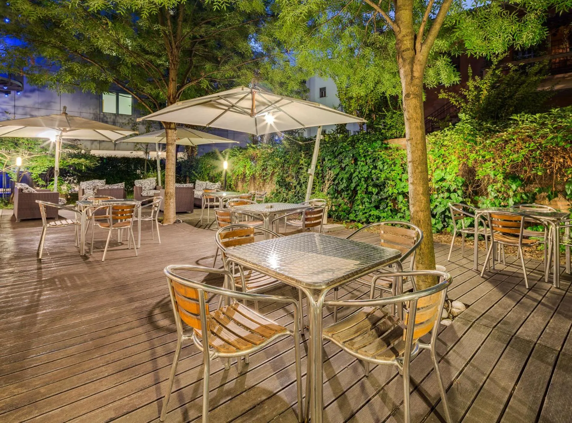 Garden in Best Western City Hotel