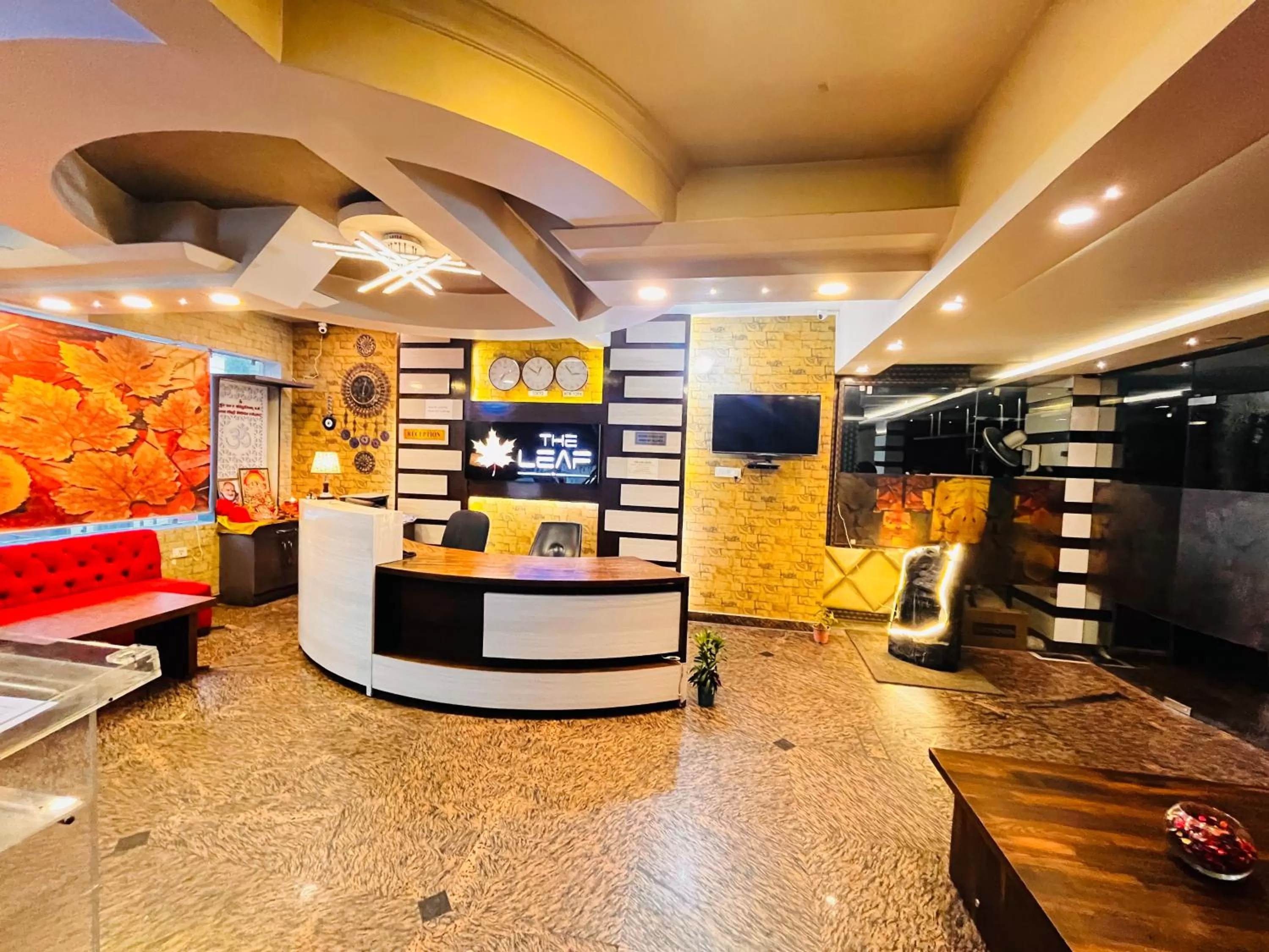 Lobby or reception in Hotel The Leaf - Gomti Nagar Lucknow