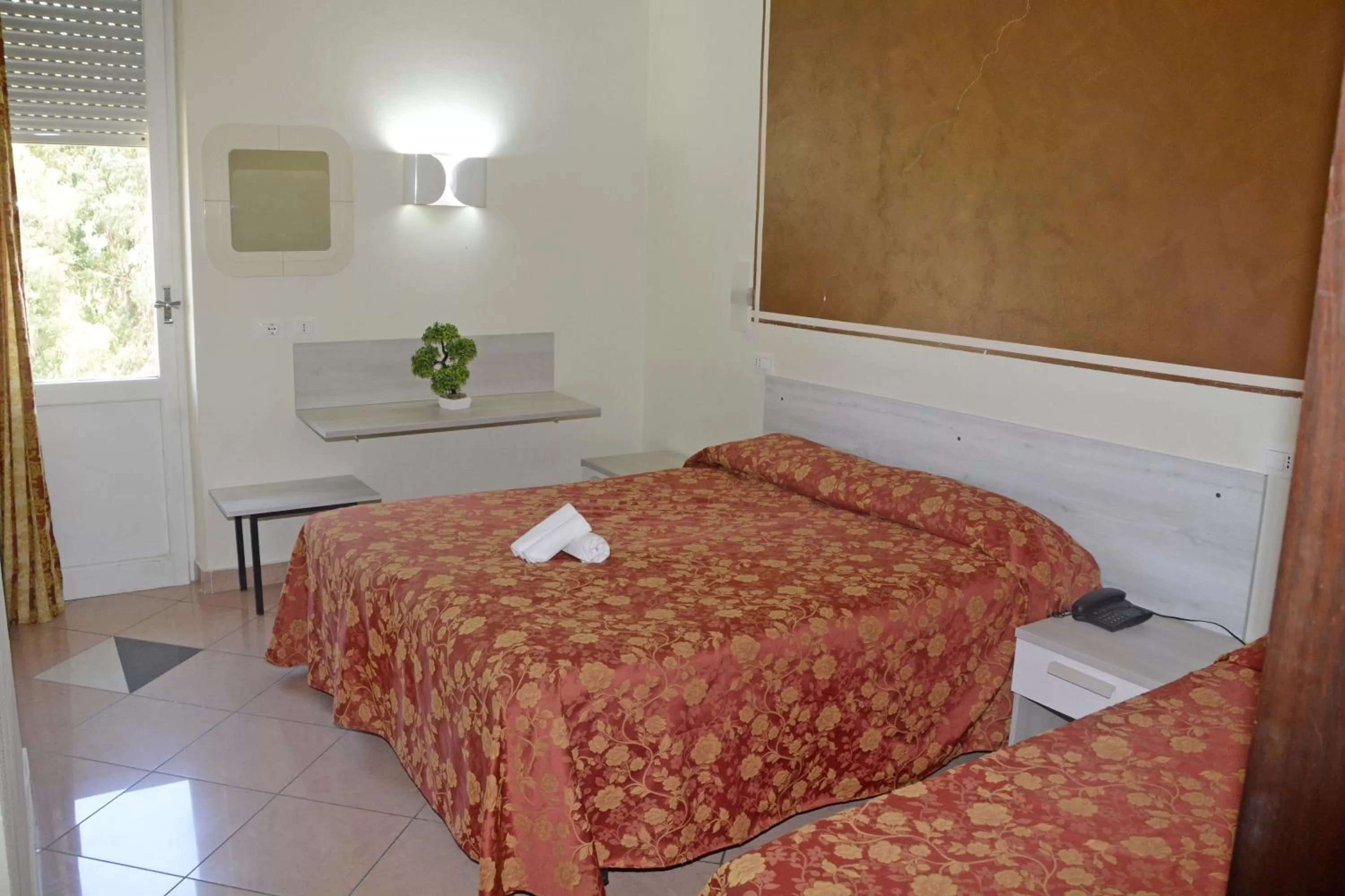 HOTEL IL PARCO - Parking Free & Restaurant - Hotel