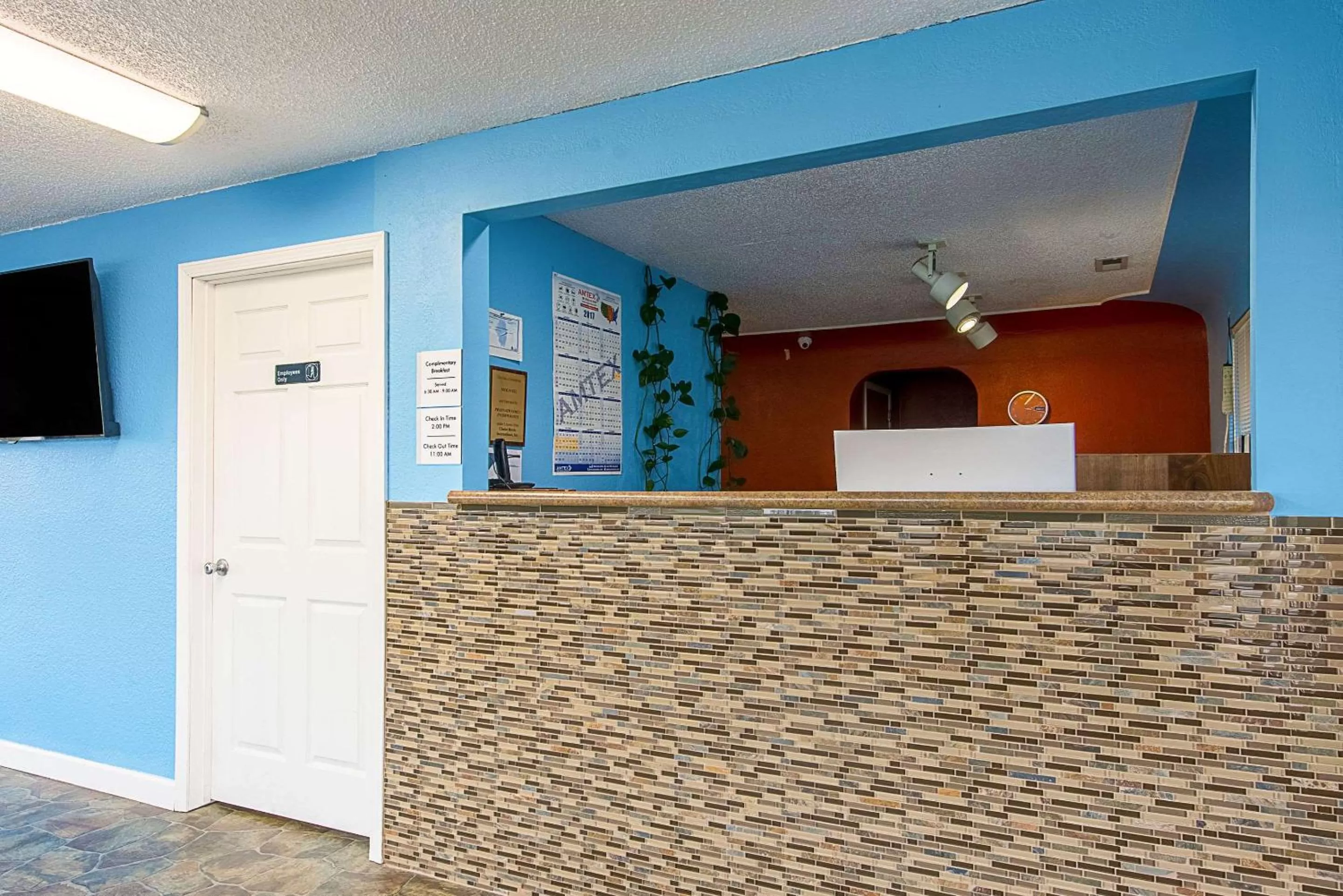 Lobby or reception in Highway Inn