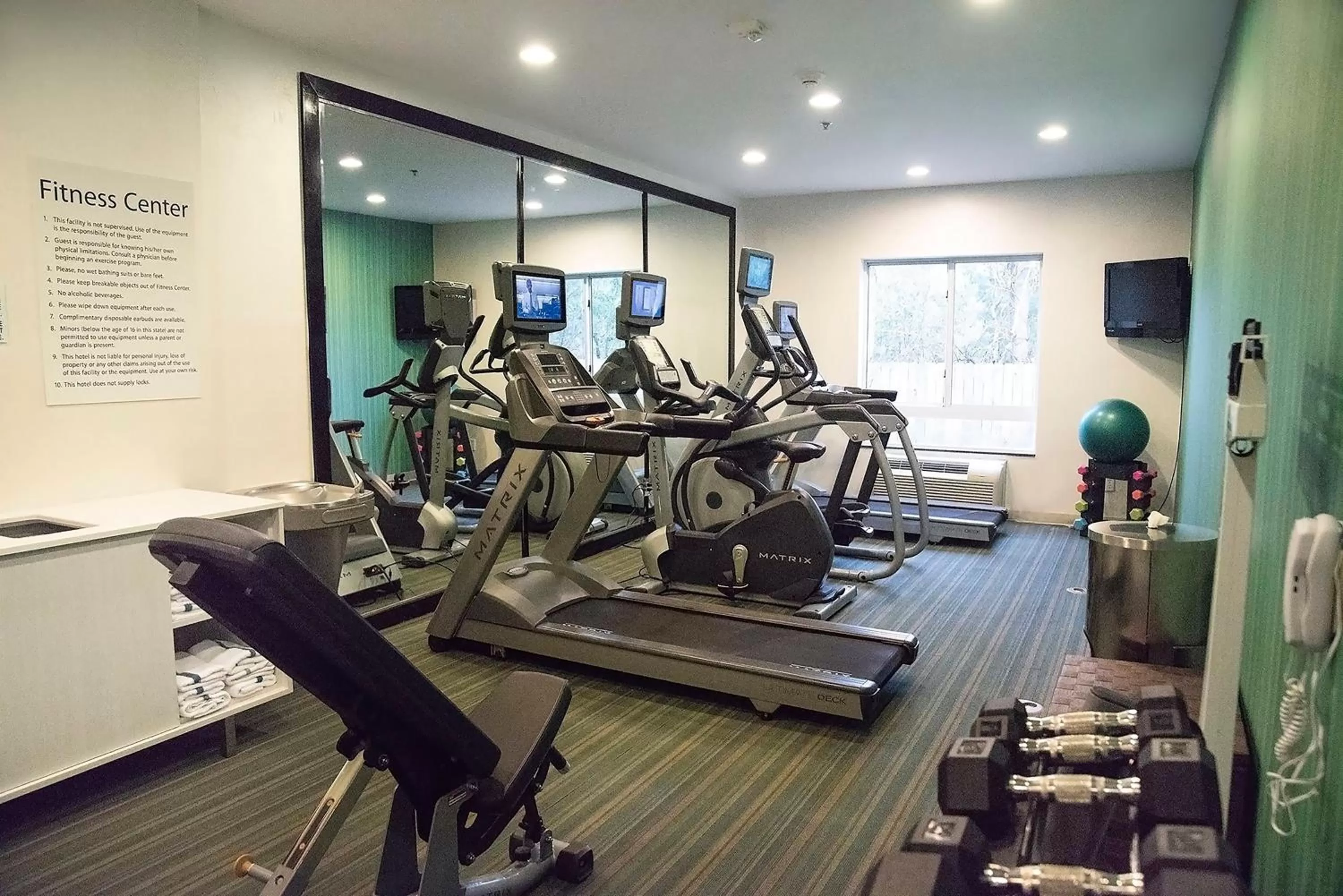 Fitness centre/facilities in Holiday Inn Express & Suites Alexandria by IHG