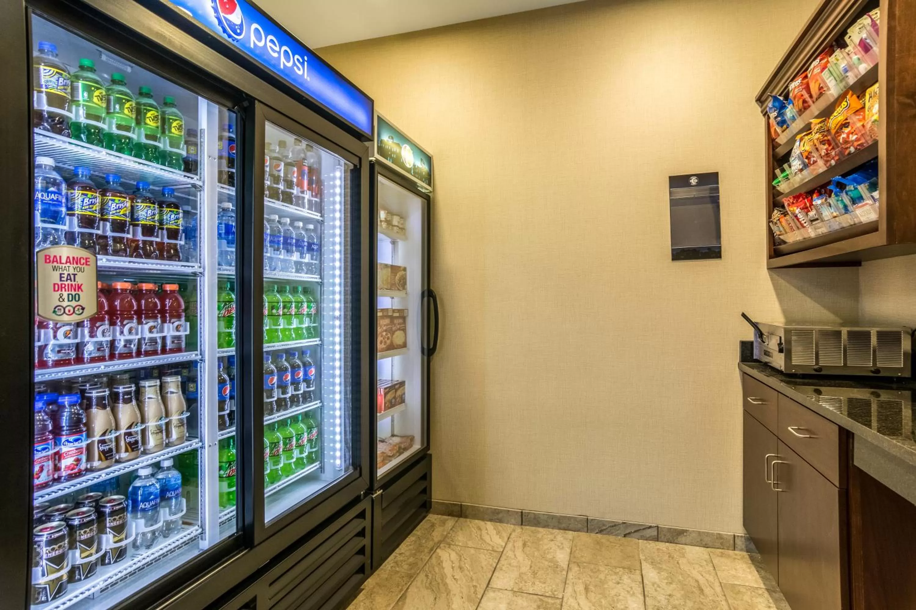 On-site shops in Cobblestone Hotel & Suites - Greenville