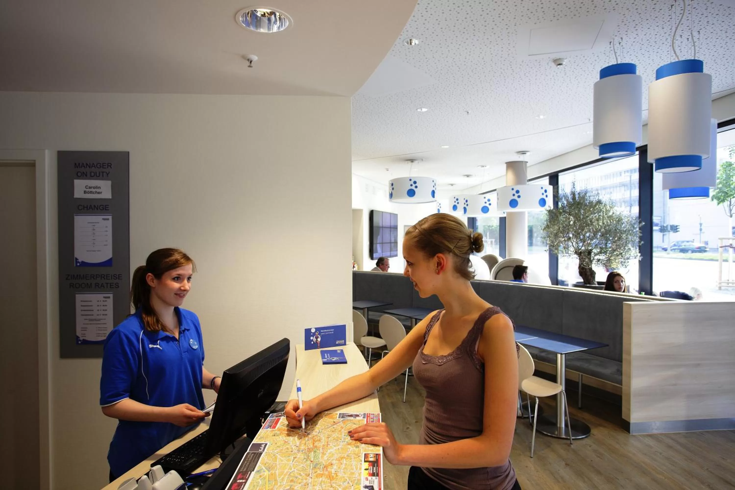 Lobby or reception in H2 Hotel Berlin-Alexanderplatz