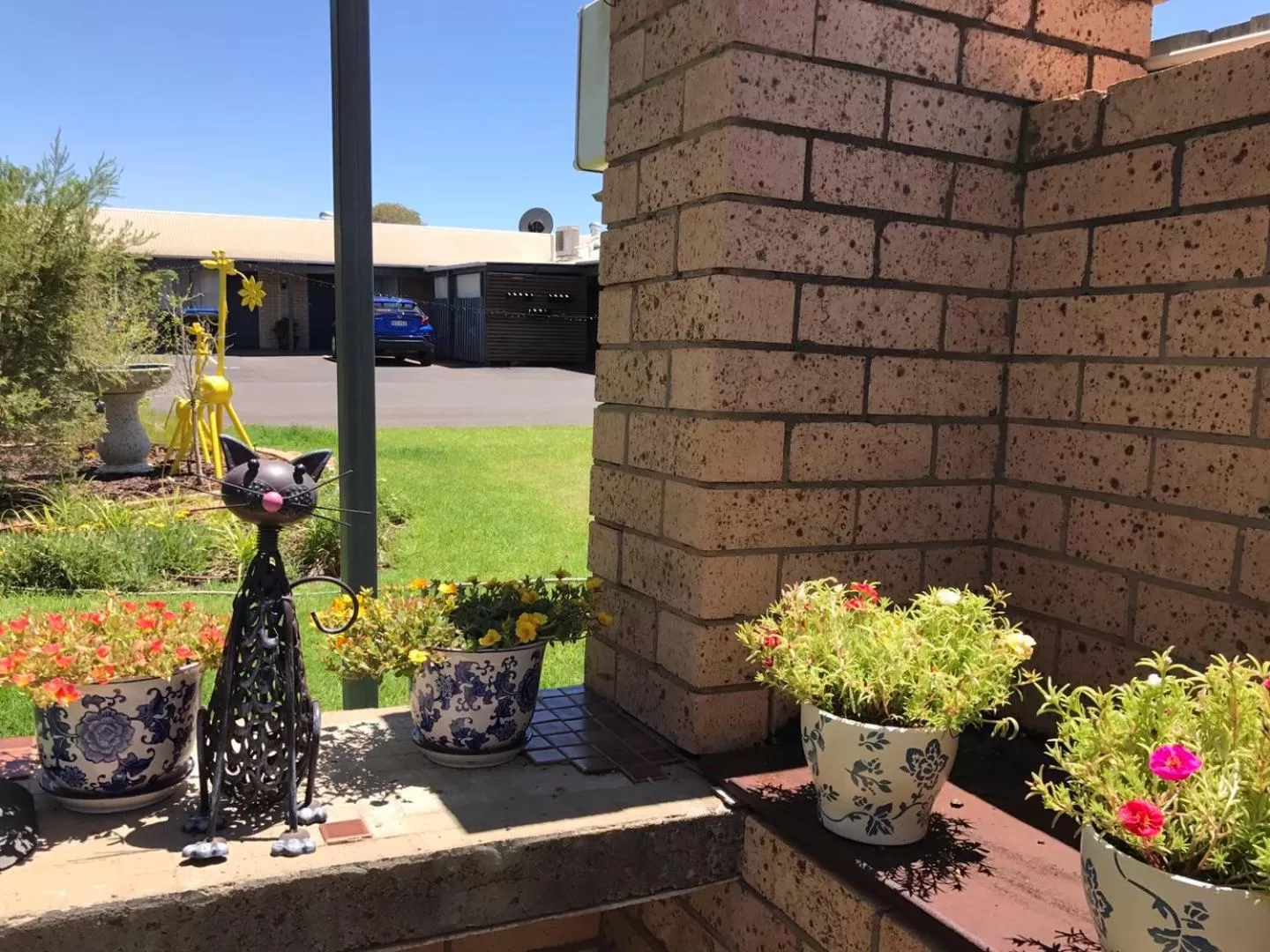 Garden in Mandalay Motel