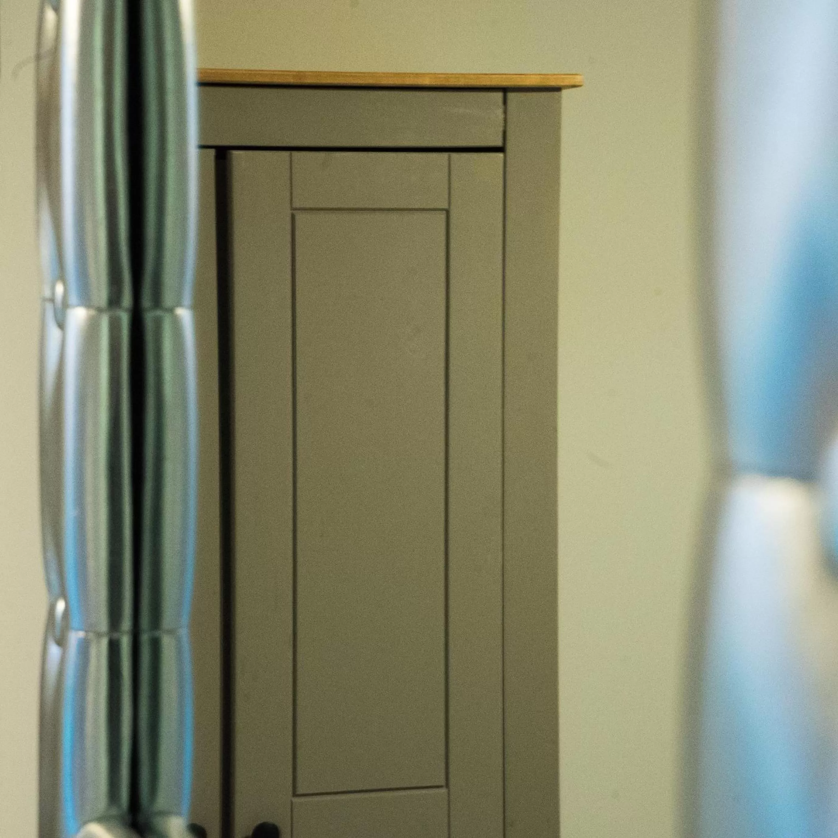 wardrobe in Cabezo Buñuel Hostal