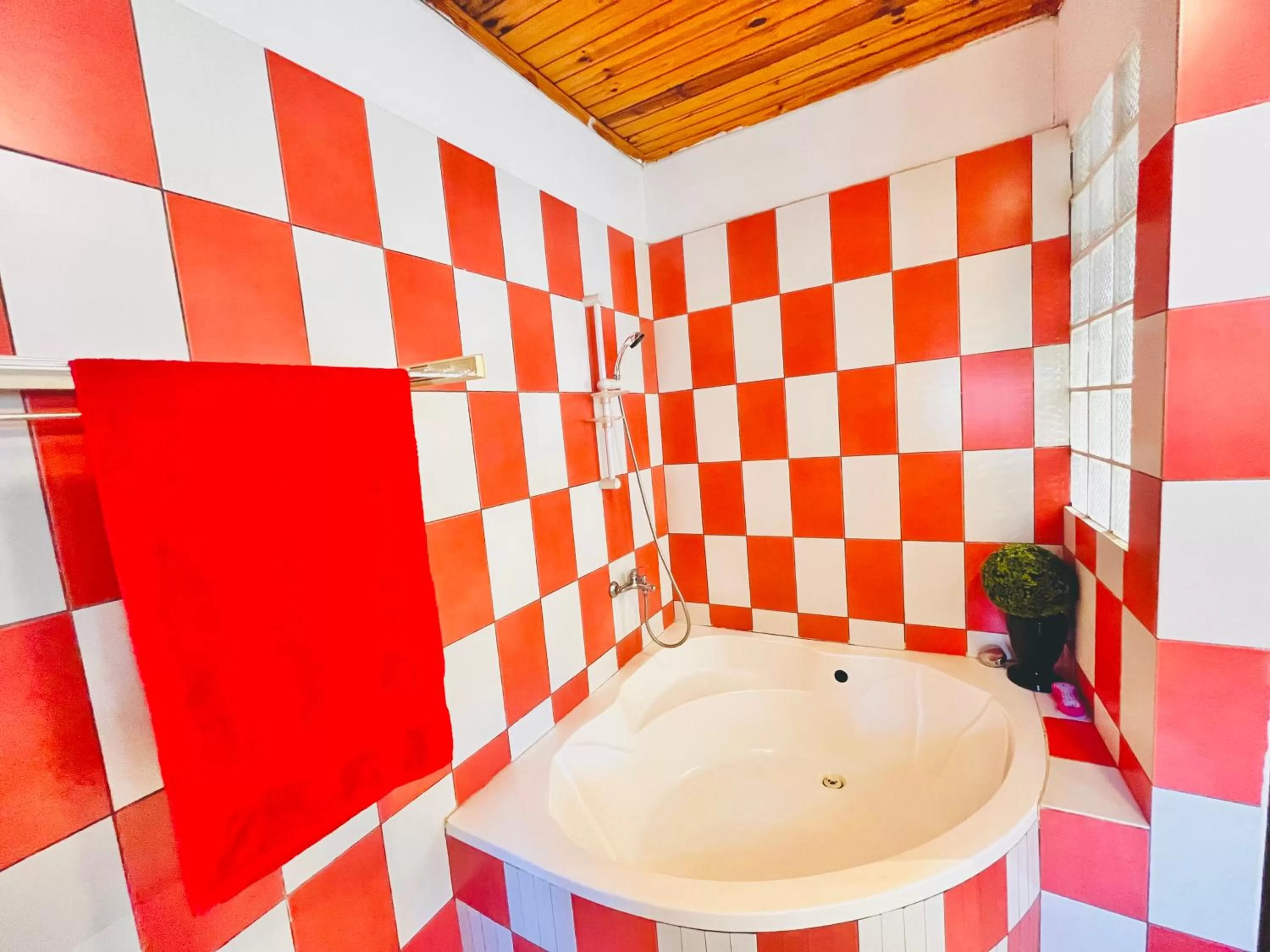 Bath in Régina Lodge Diégo Suarez Madagascar