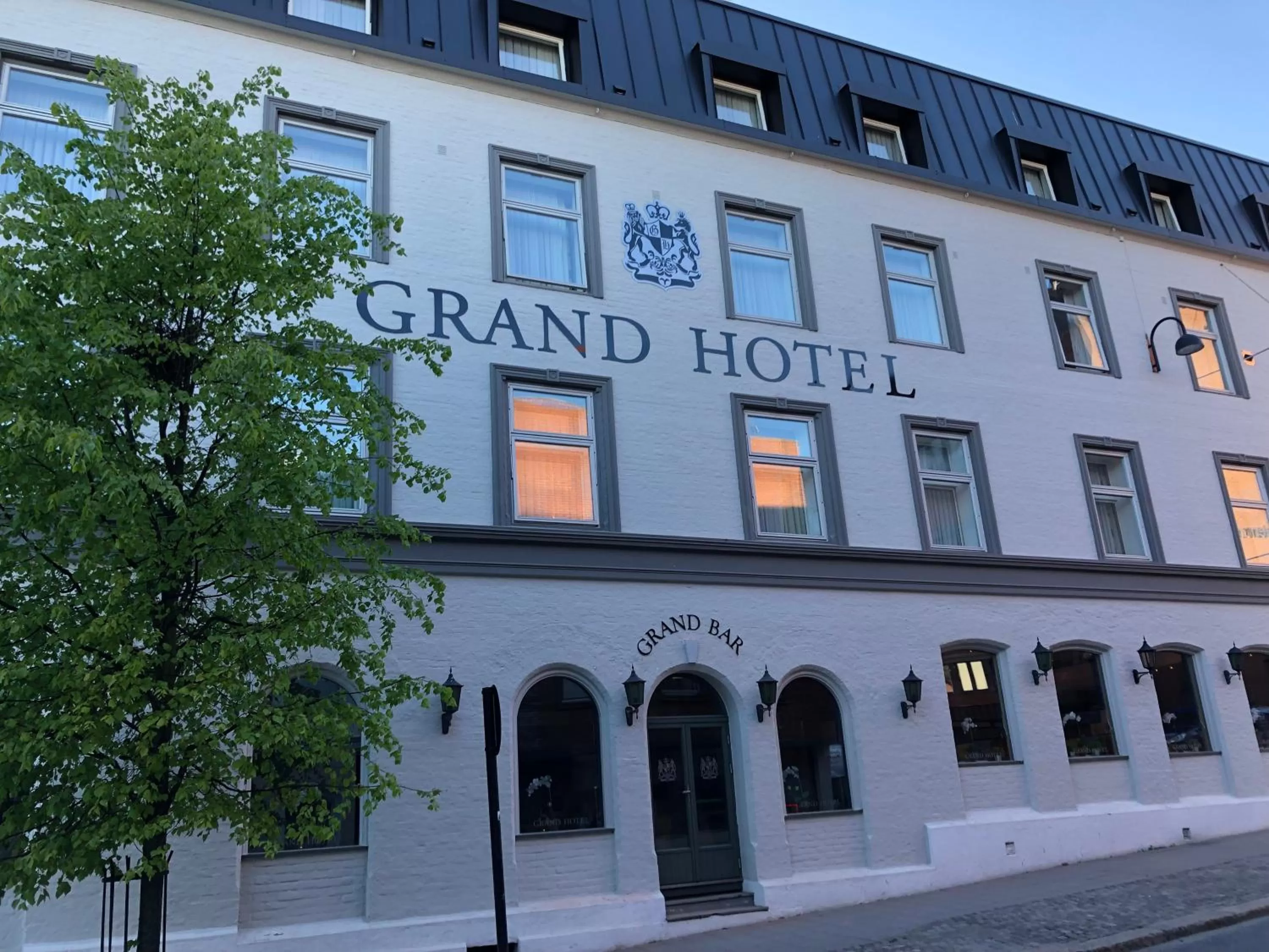 Property building in Grand Hotel Arendal - Unike Hoteller