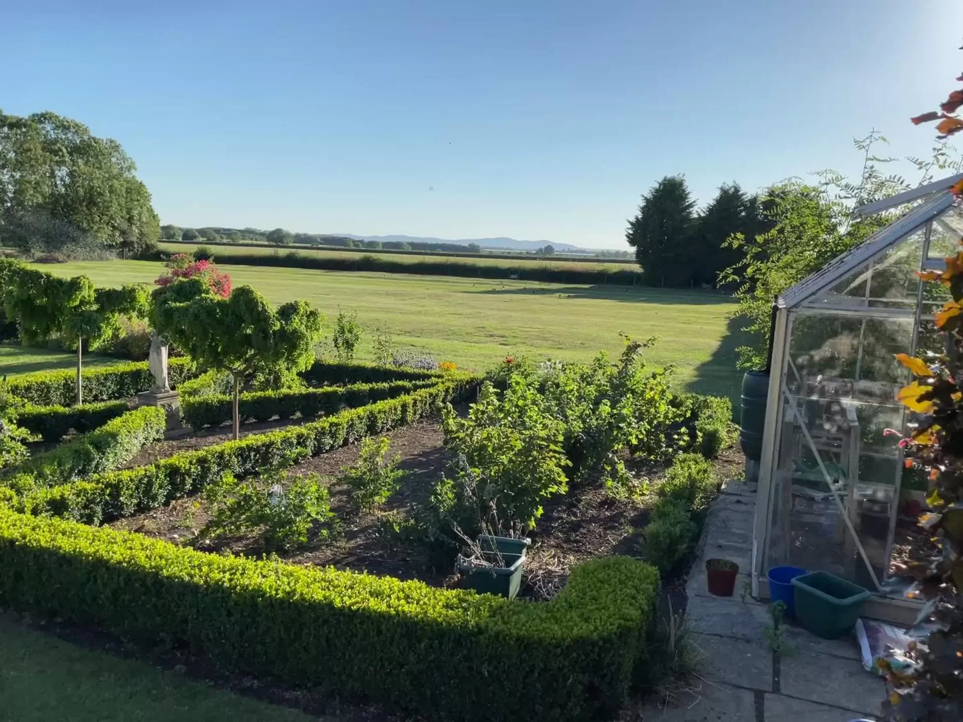 Spring in NIGHTINGALE B&B