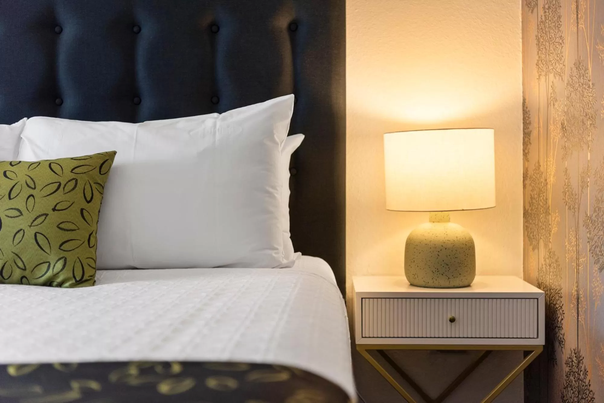 Bed in Bomaderry Motor Inn