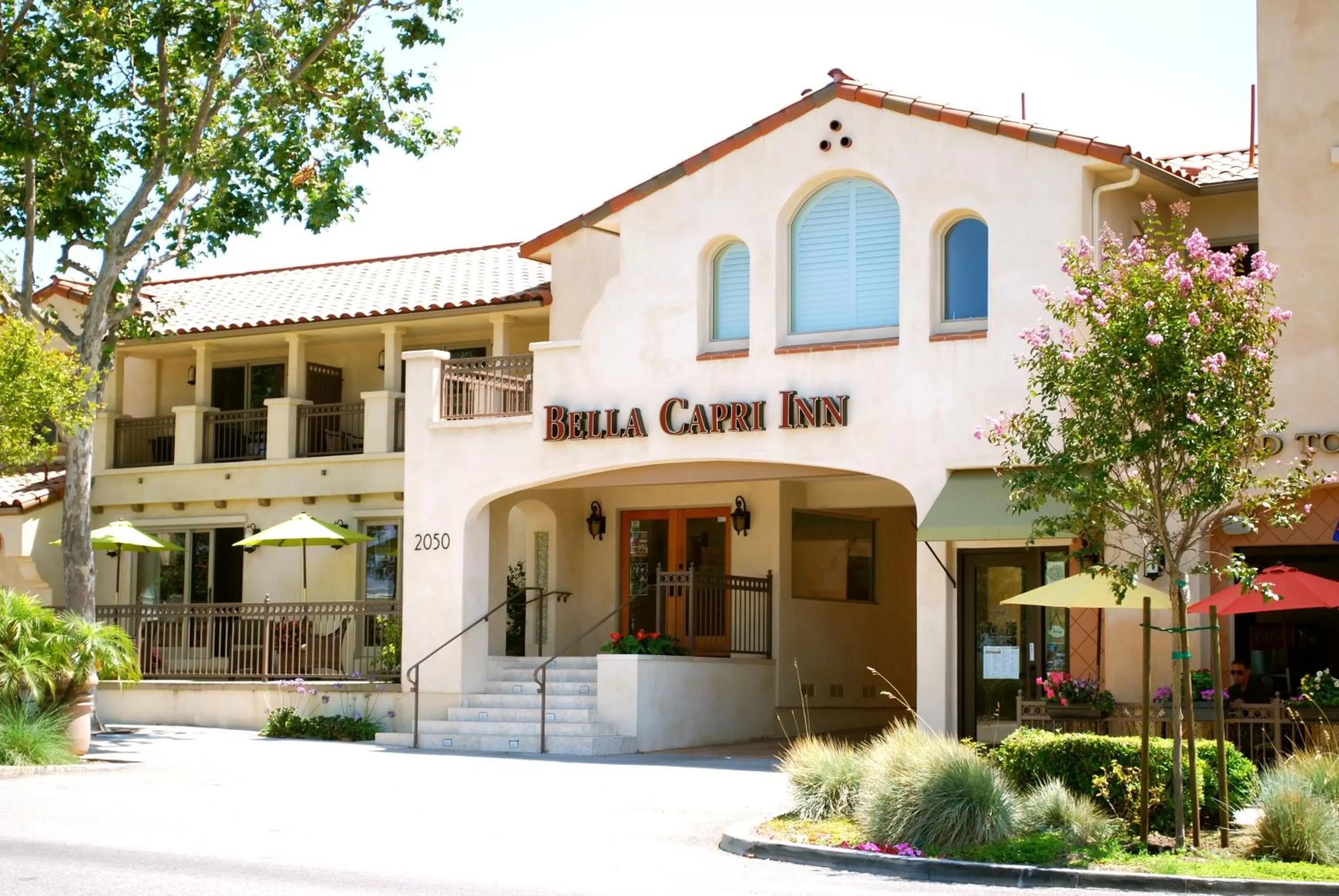 Property building in Bella Capri Inn and Suites
