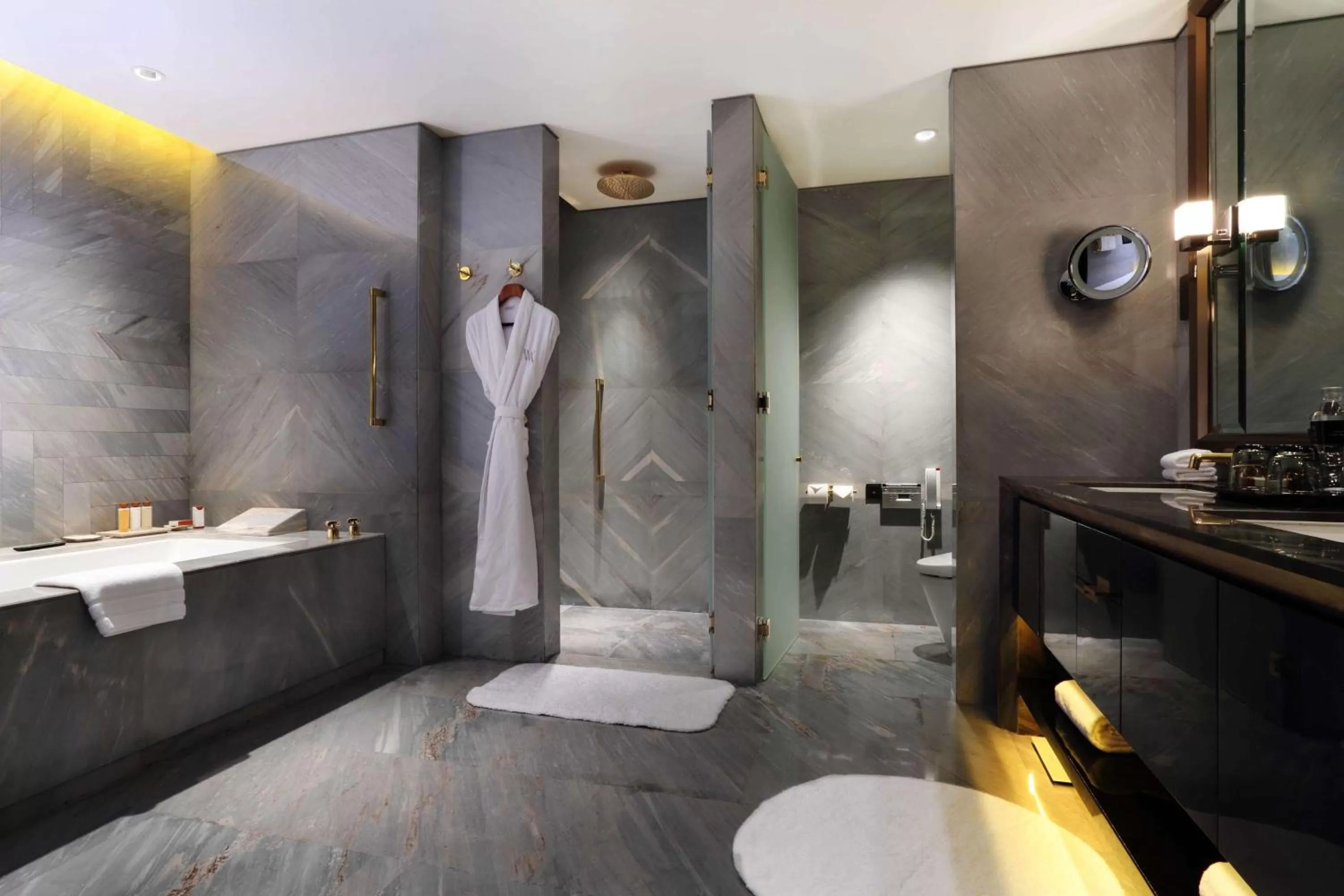 Bathroom in Waldorf Astoria Beijing