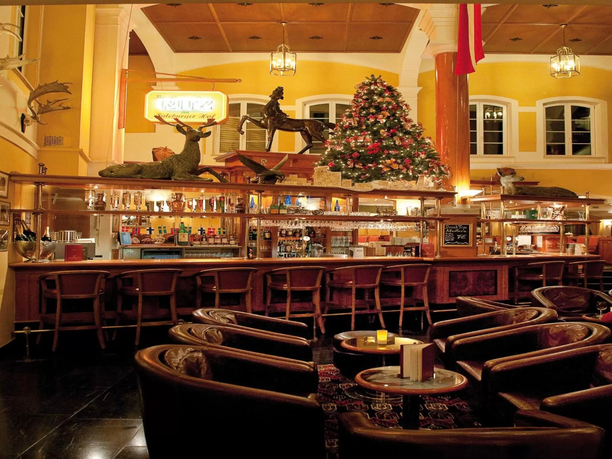 Lounge or bar in Hotel Salzburger Hof