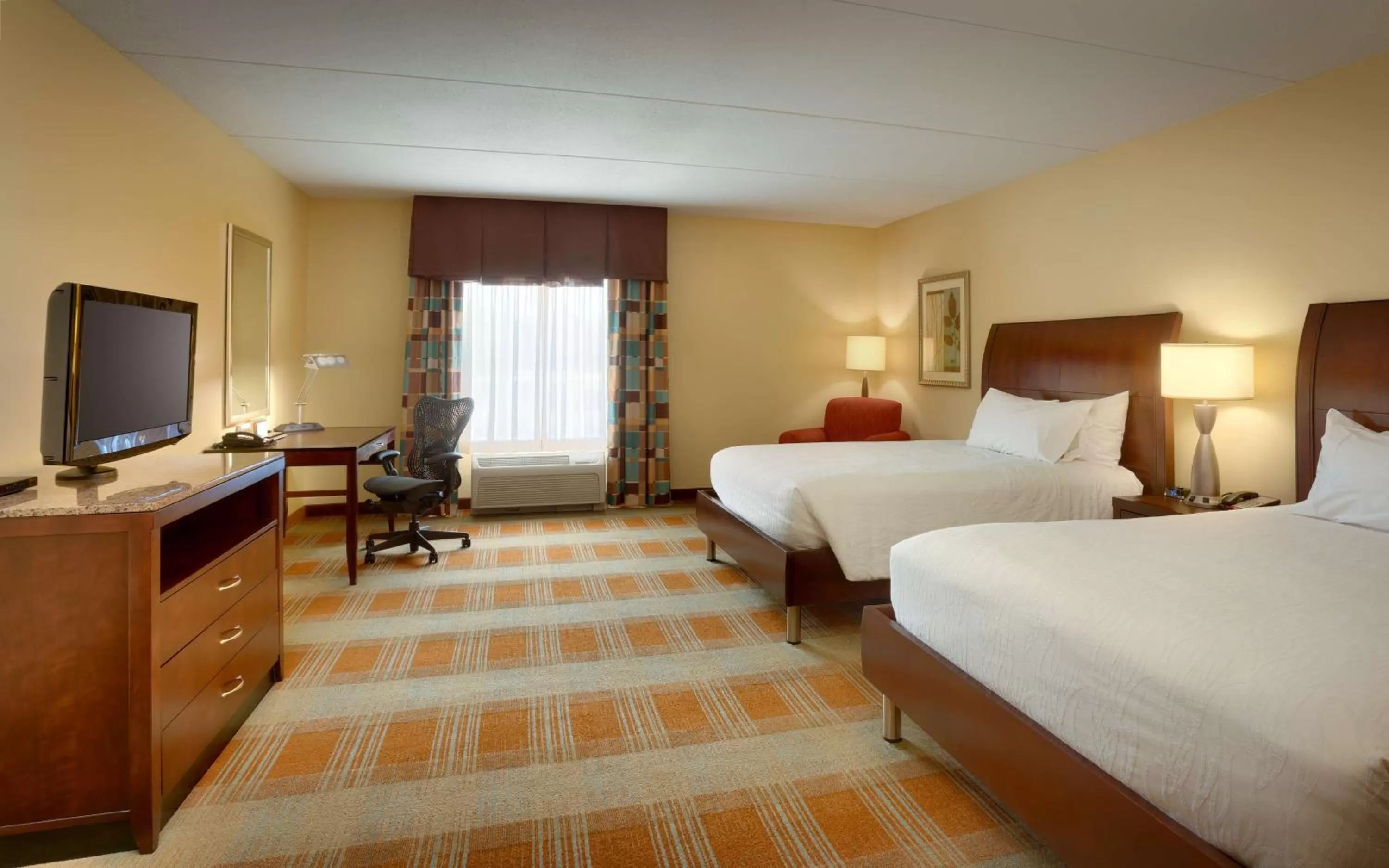 Bed in Hilton Garden Inn Clarksville
