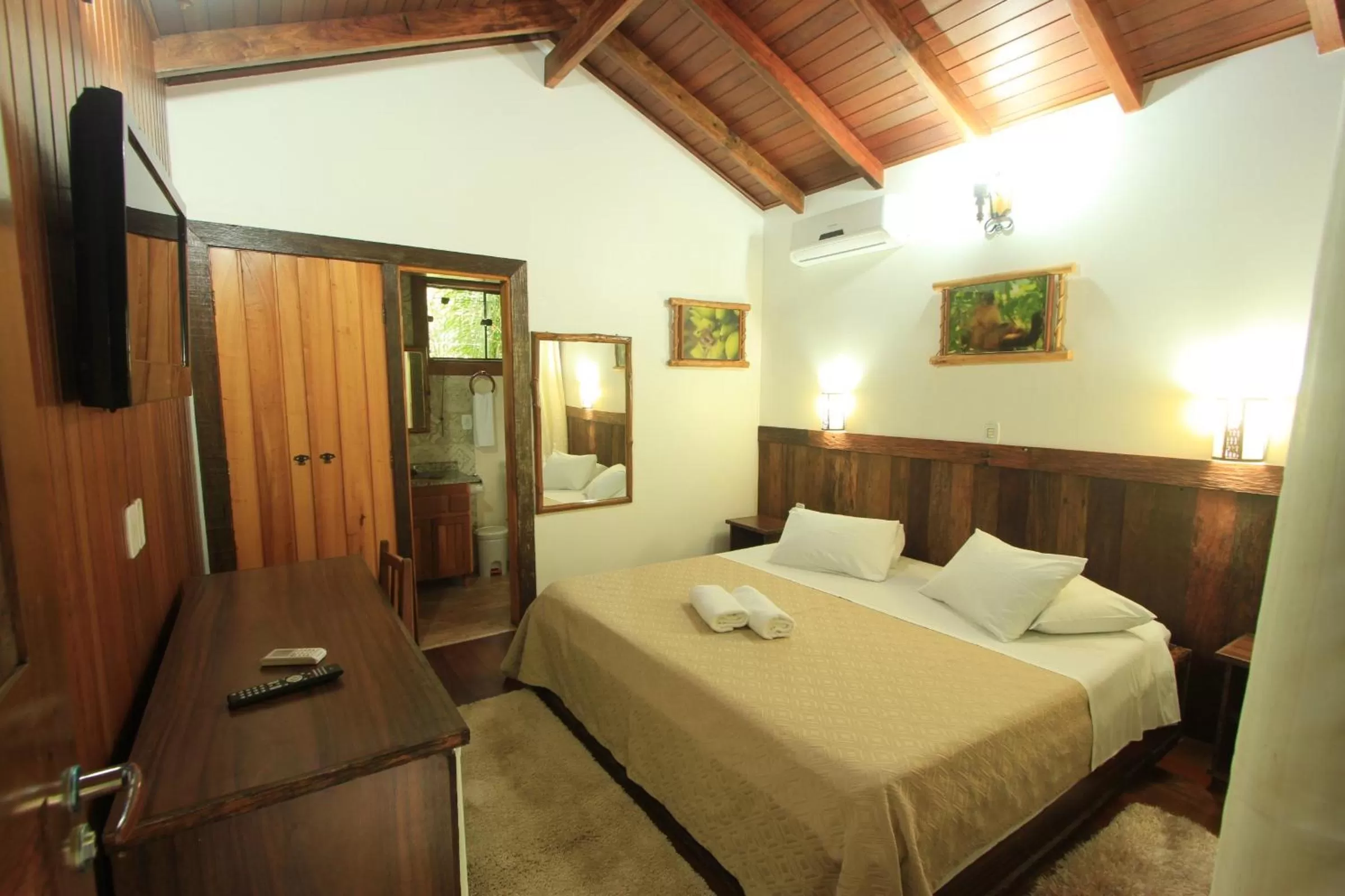 Photo of the whole room, Bed in Hotel Cabanas