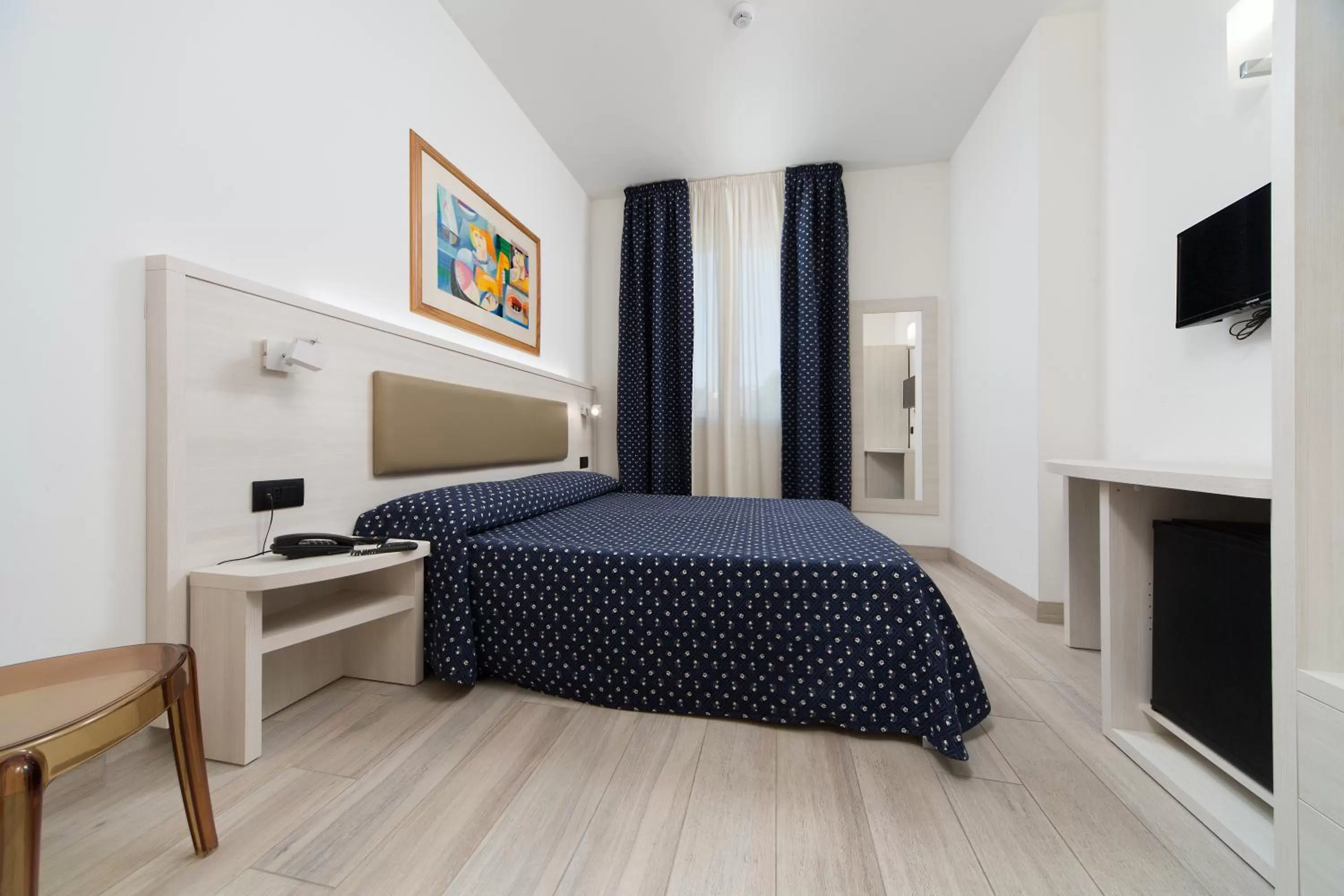 Bedroom, Bed in Hotel Giotto