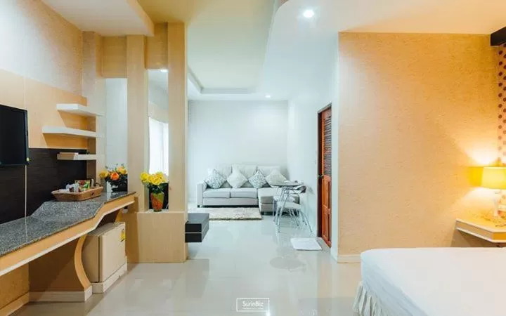 Bed in Martina Hotel Surin