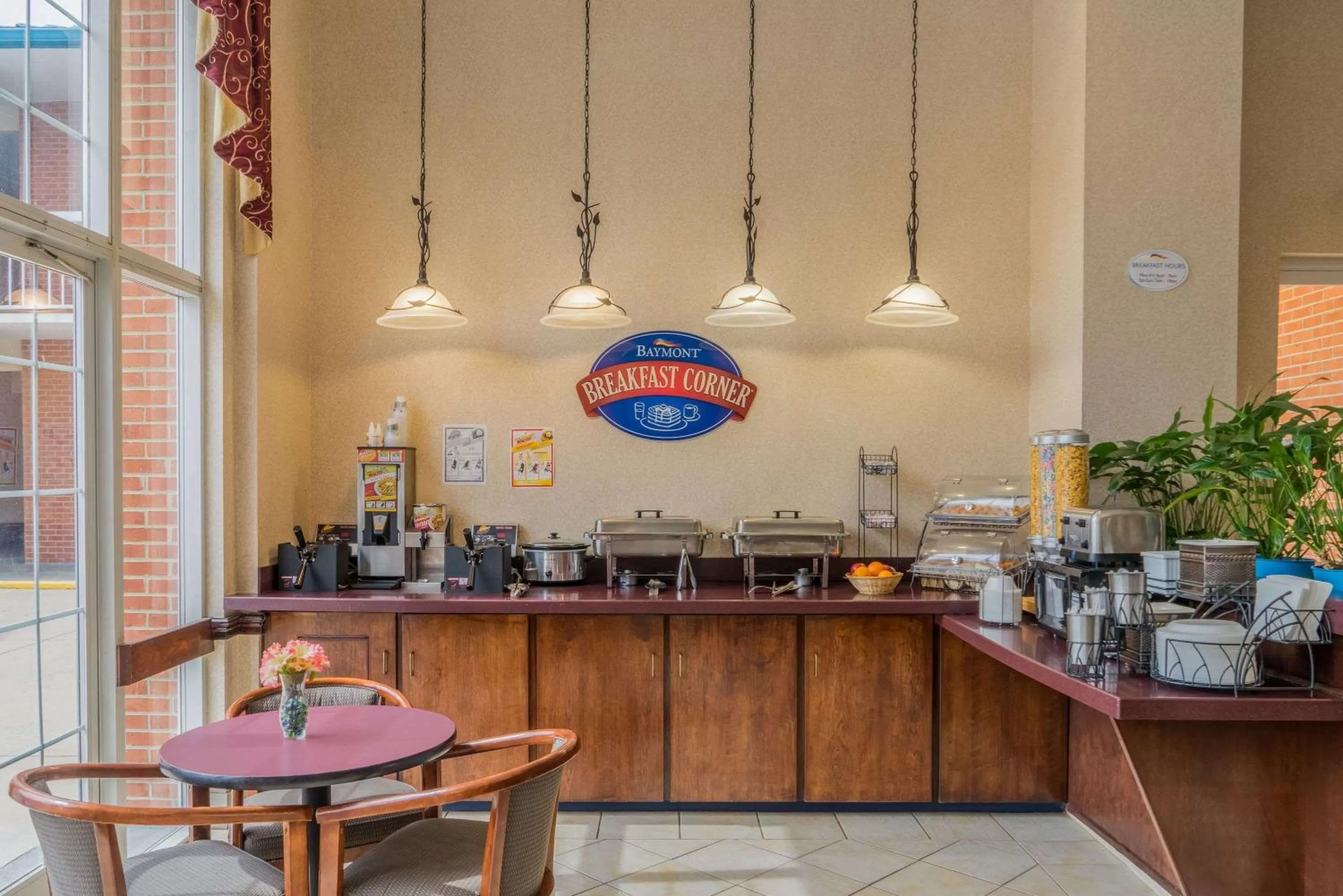 Restaurant/places to eat in Baymont by Wyndham Warrenton