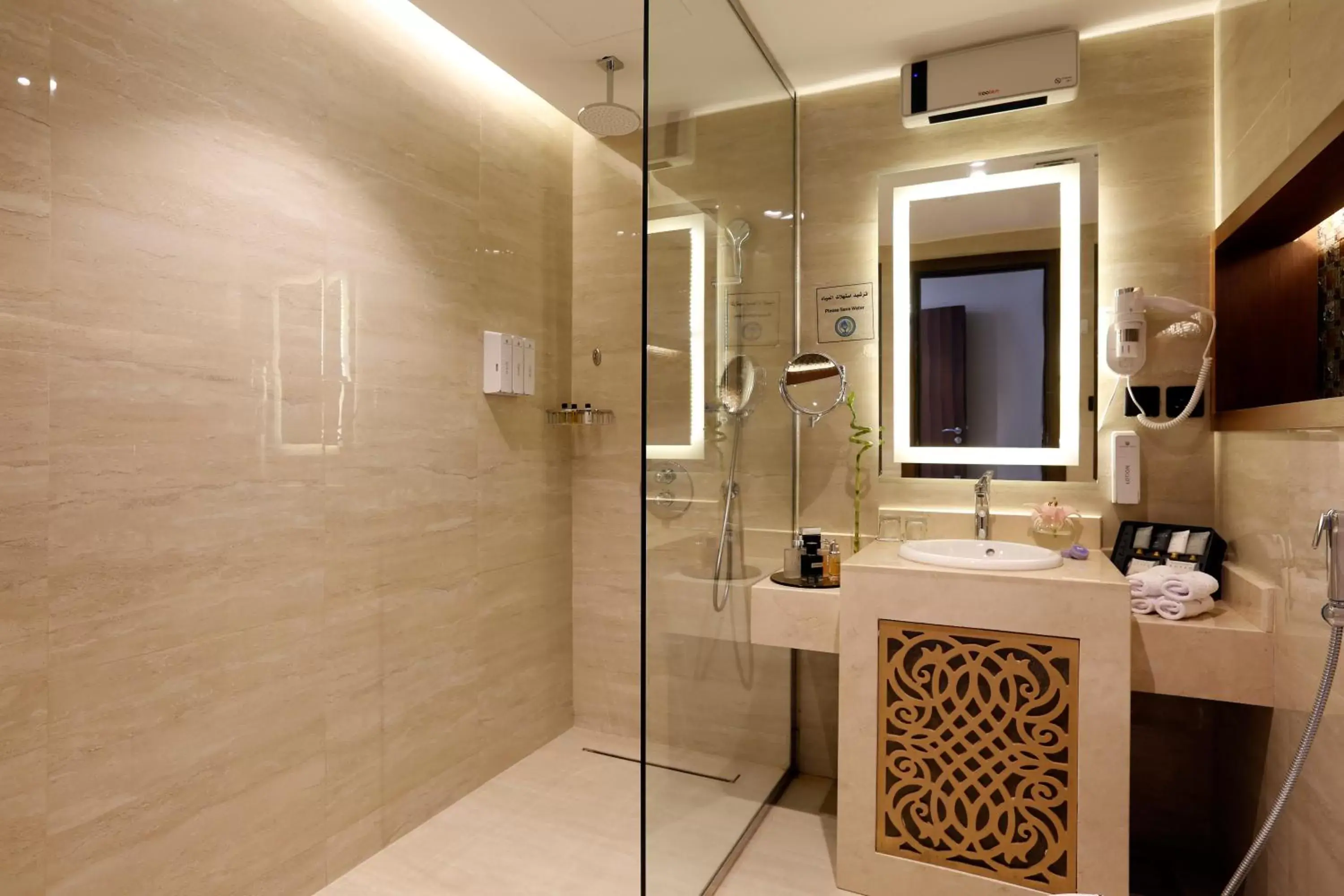 Deluxe Twin Room - single occupancy in Cantonal Hotel by Warwick Deluxe Twin Room - single occupancy in Cantonal Hotel by Warwick