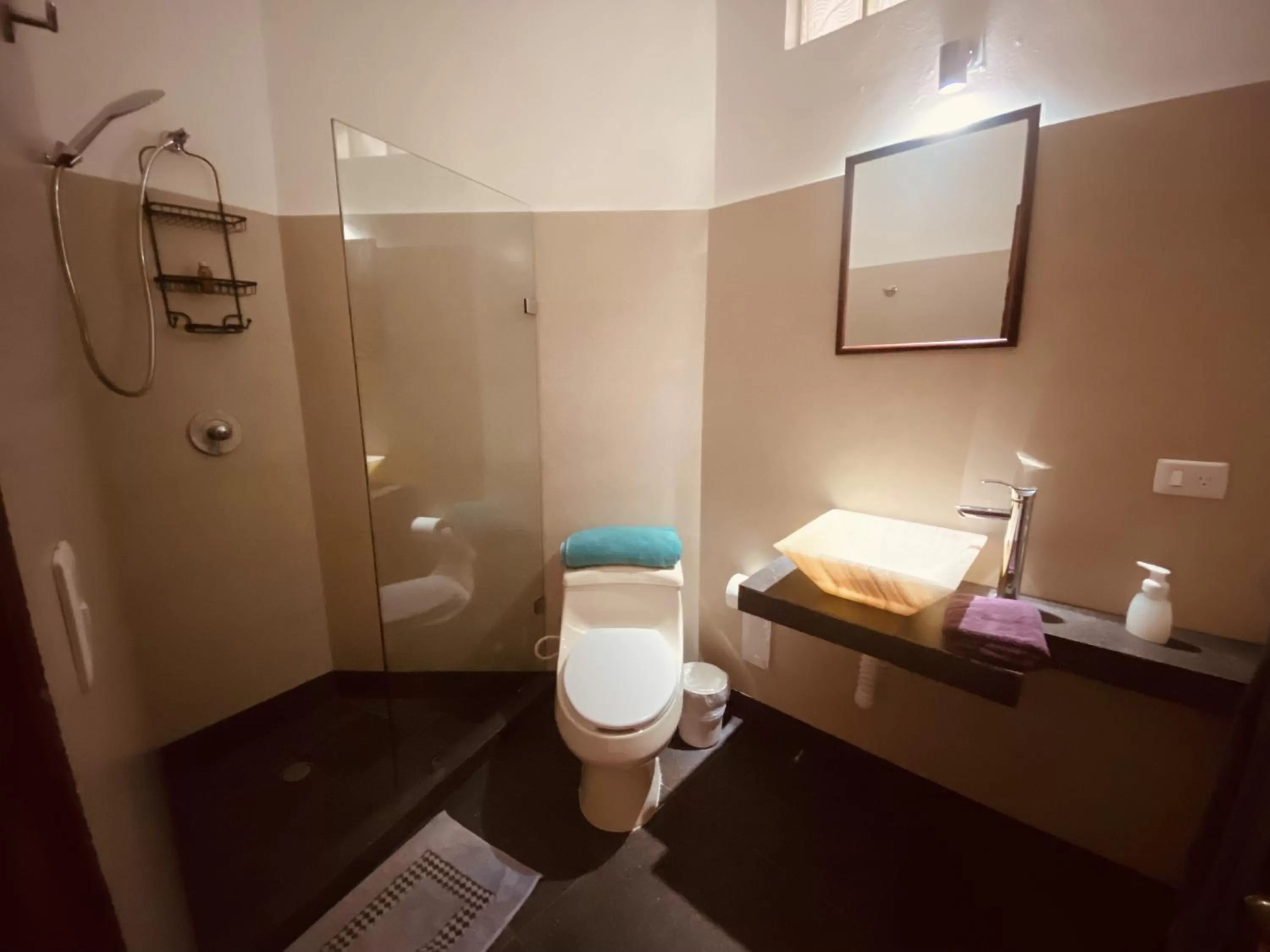 Shower in Howlita Tulum - Adult Only