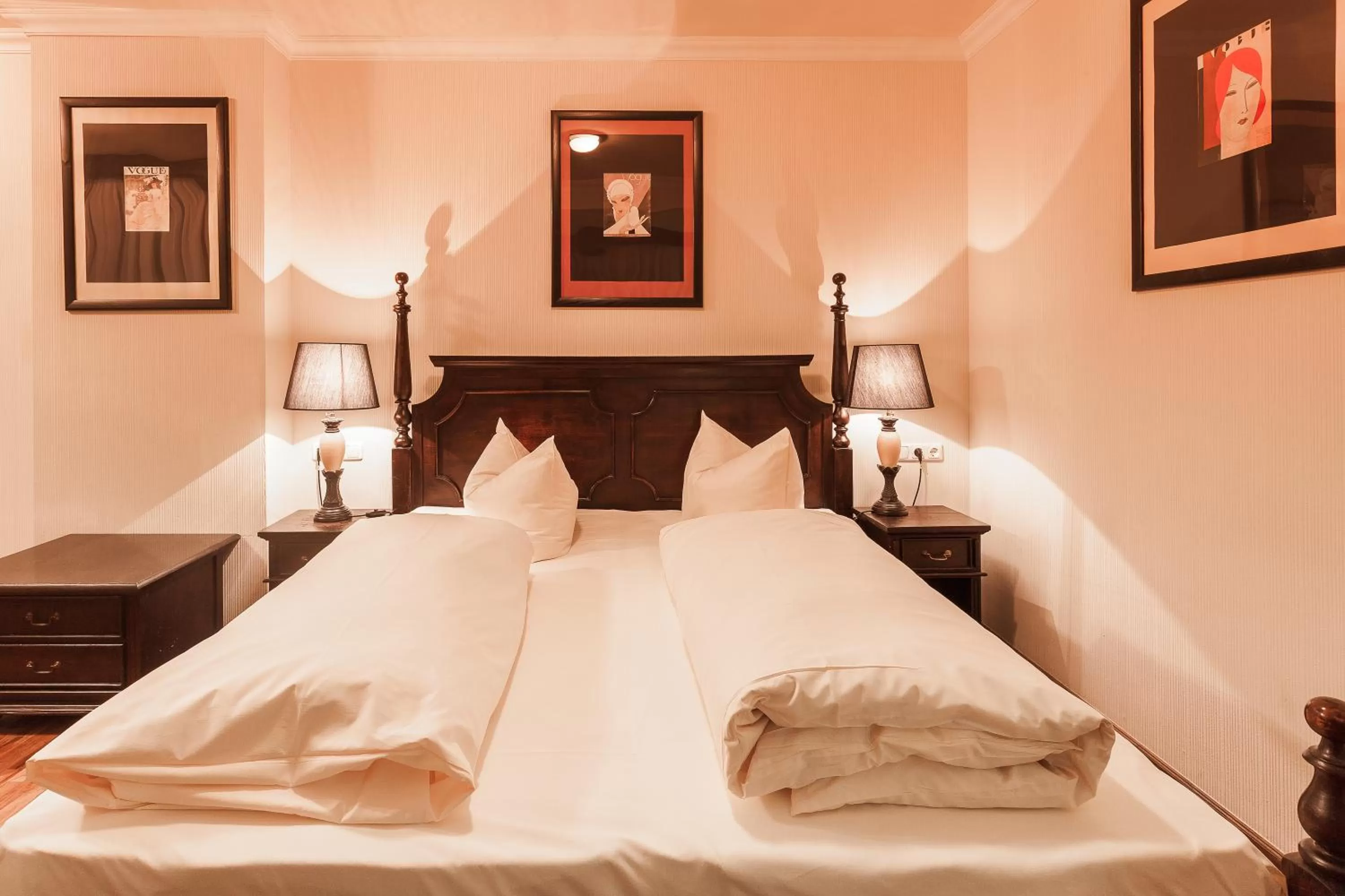 Other, Bed in Hotel Aviv Dresden