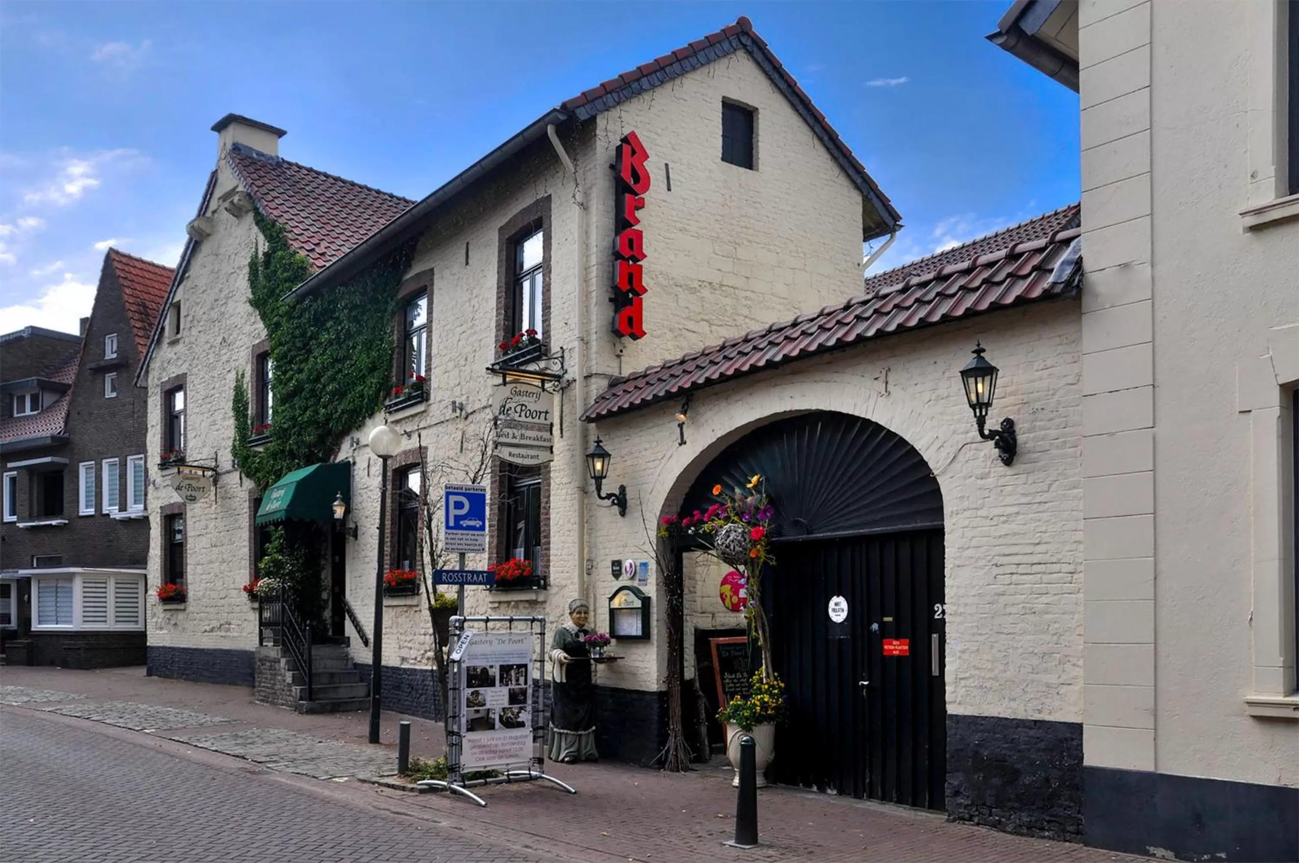 Facade/entrance, Property Building in Gasterij de Poort