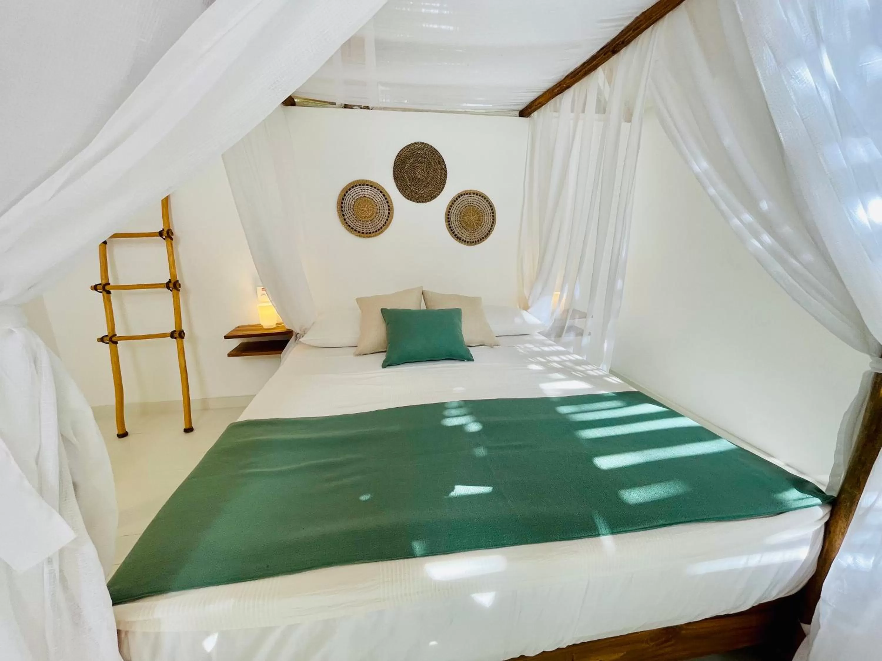 Bed in Leeloo Boutique Hotel