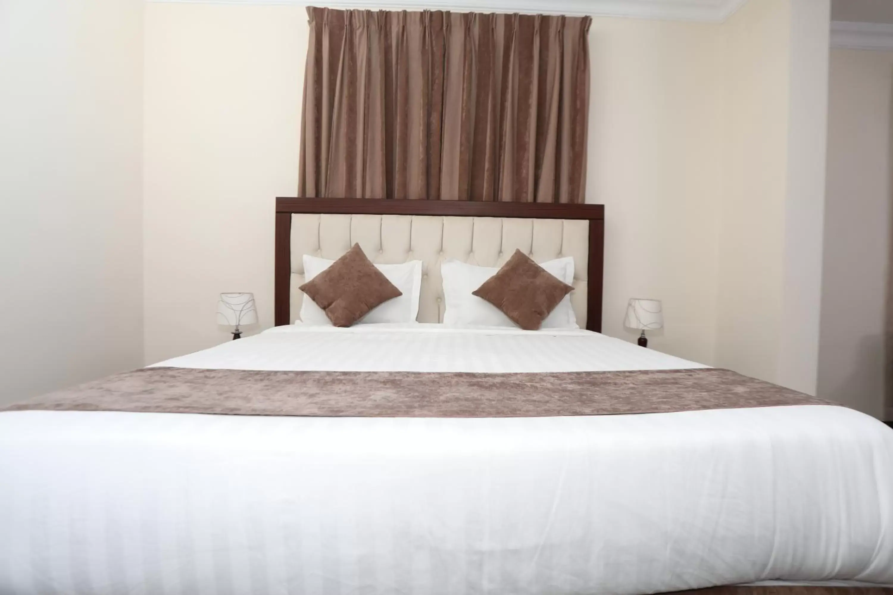 Standard Double Room with Shared Bathroom in Samaya Suites Standard Double Room with Shared Bathroom in Samaya Suites
