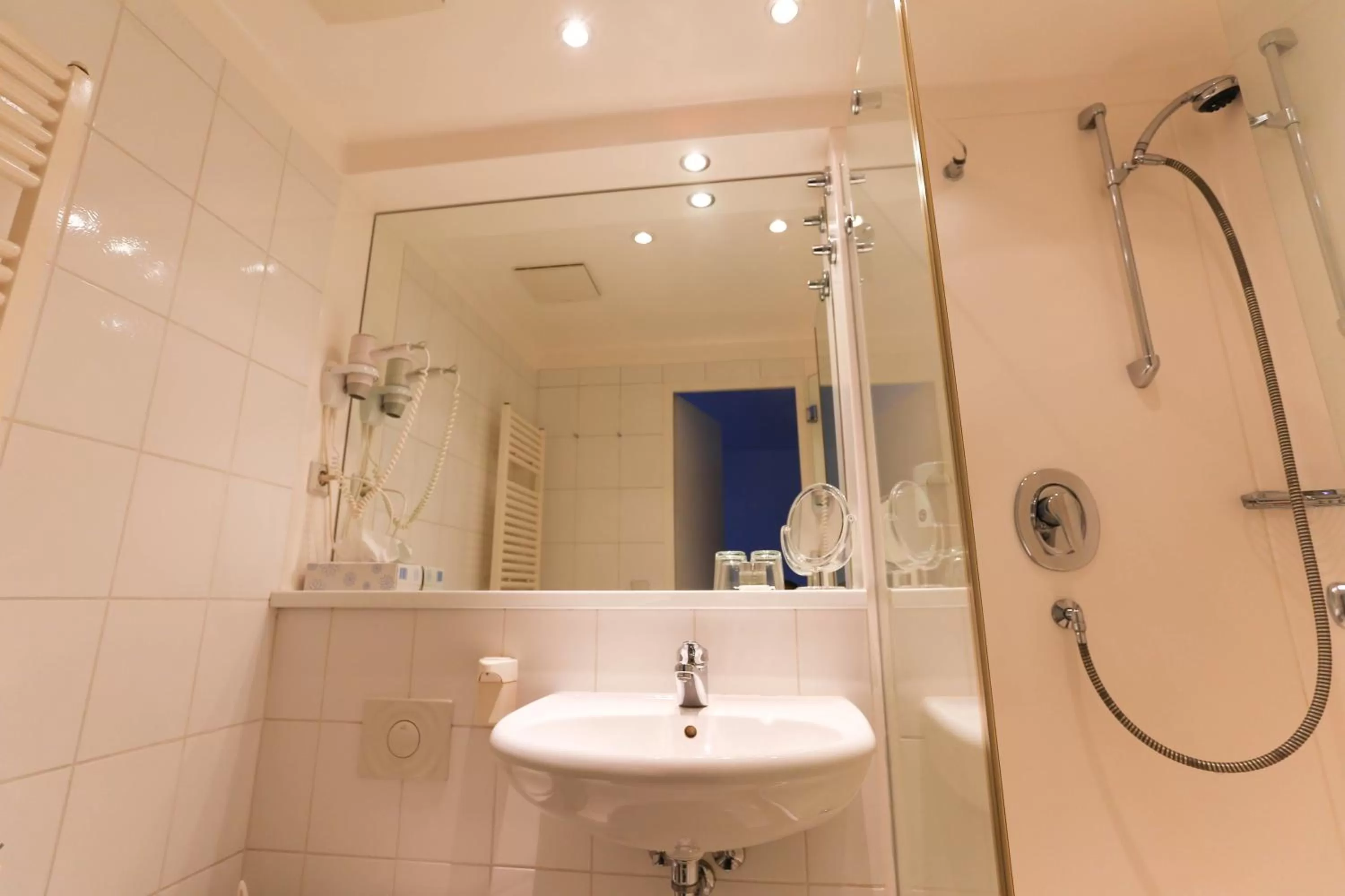 Bathroom in Parkhotel Forsthaus