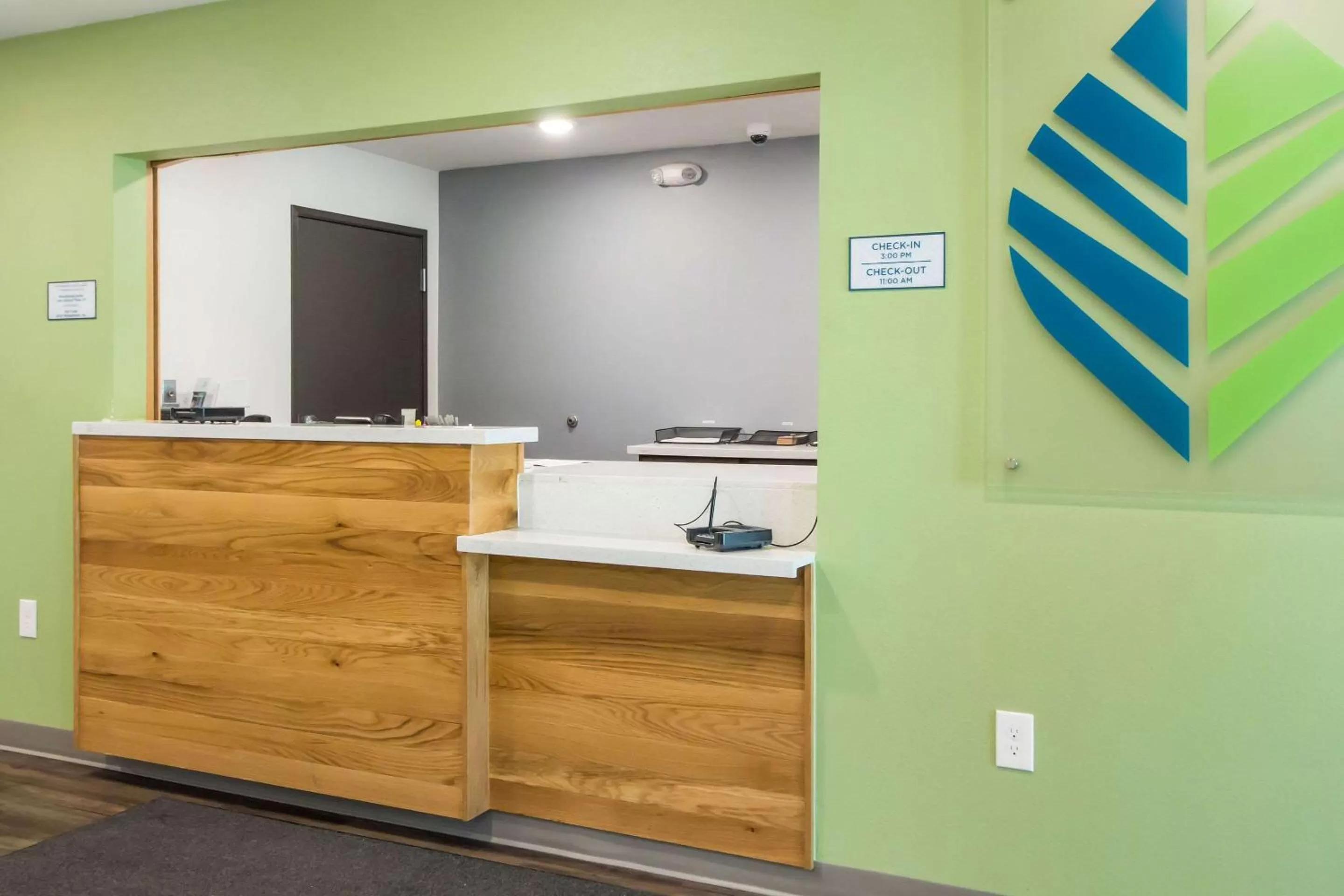 Lobby or reception in WoodSpring Suites Lake Jackson