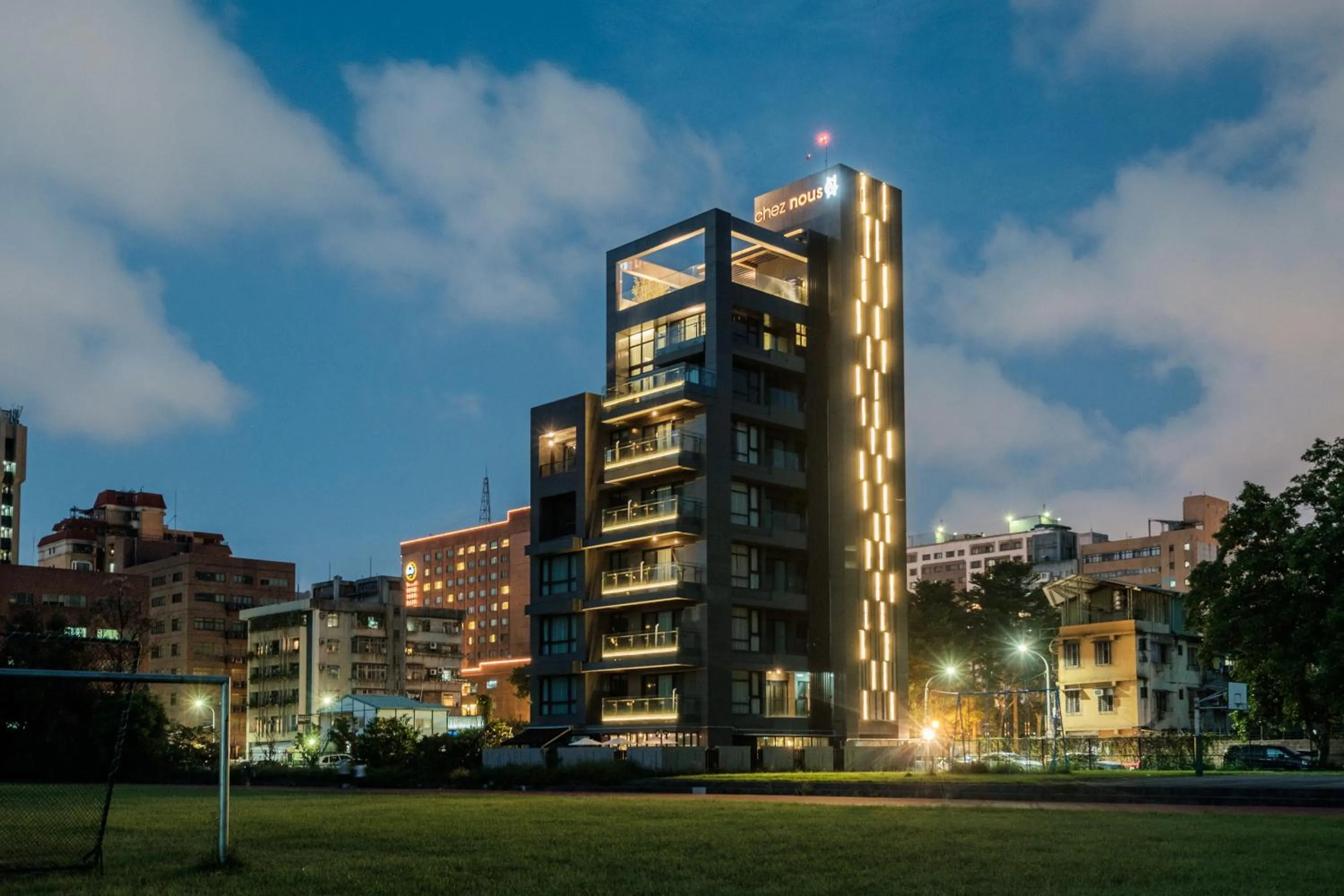 Property building in Chez Nous