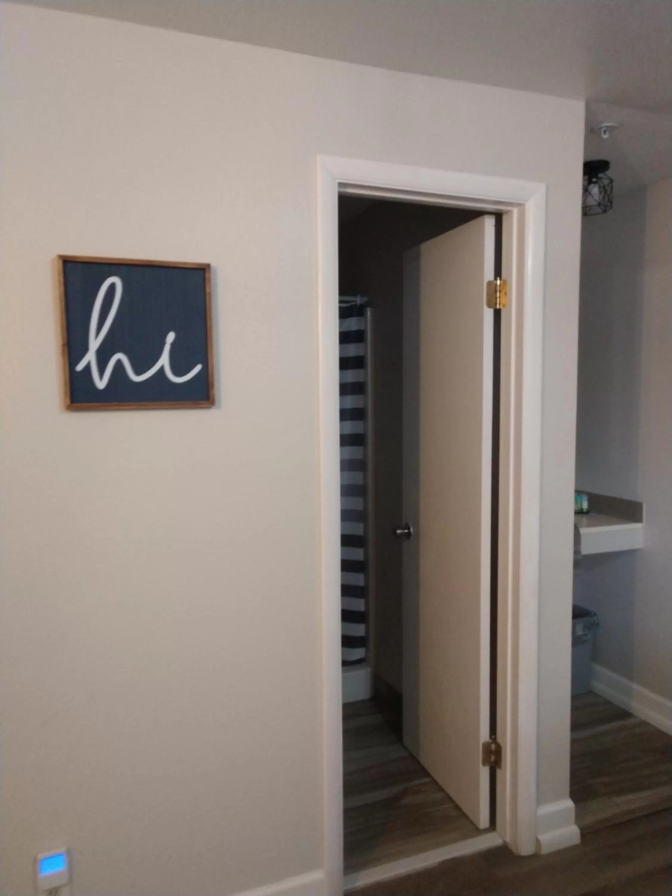 Decorative detail in Red Rock Motel and Dam Motel