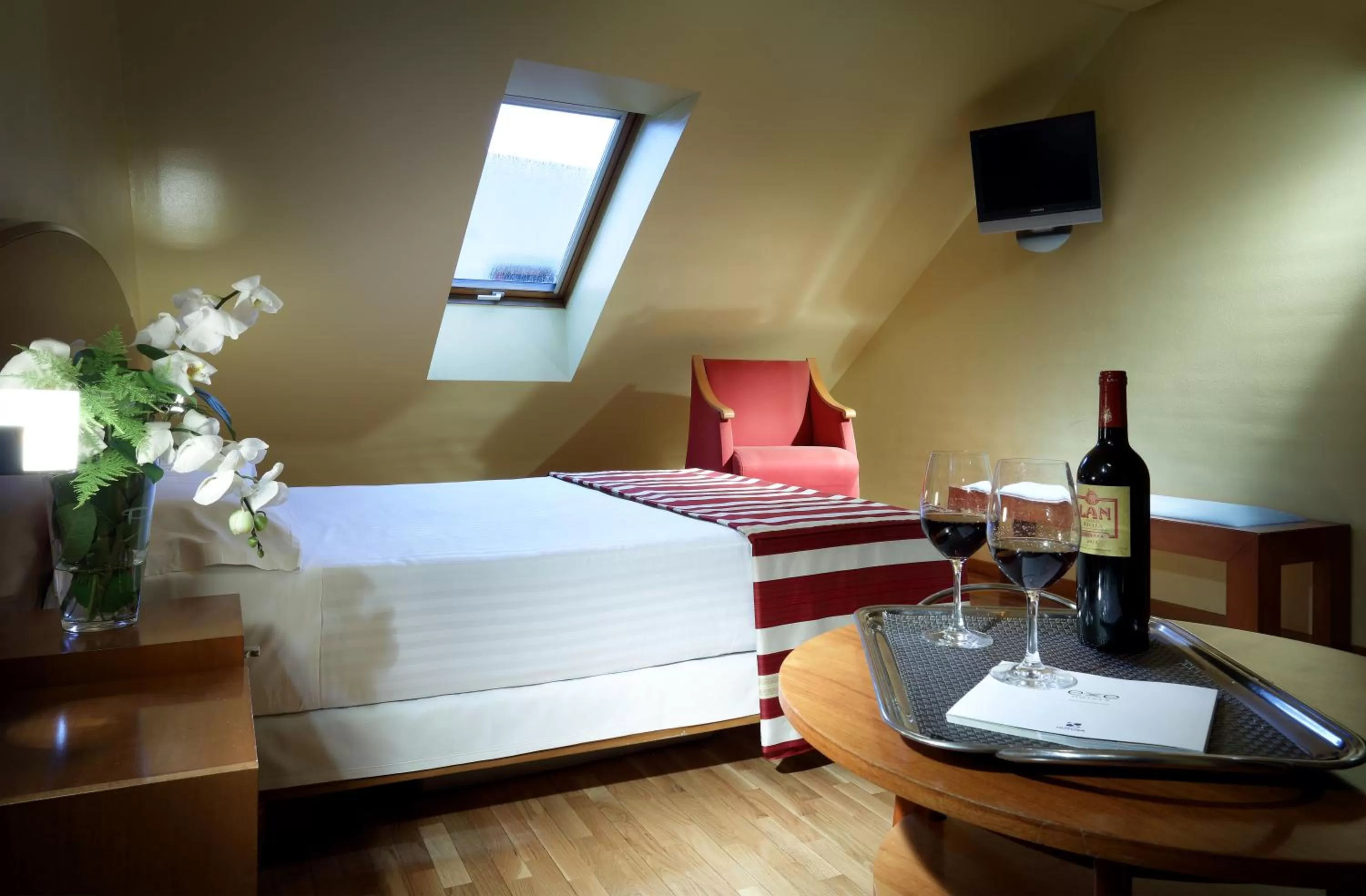 Bed in Exe Hotel El Magistral