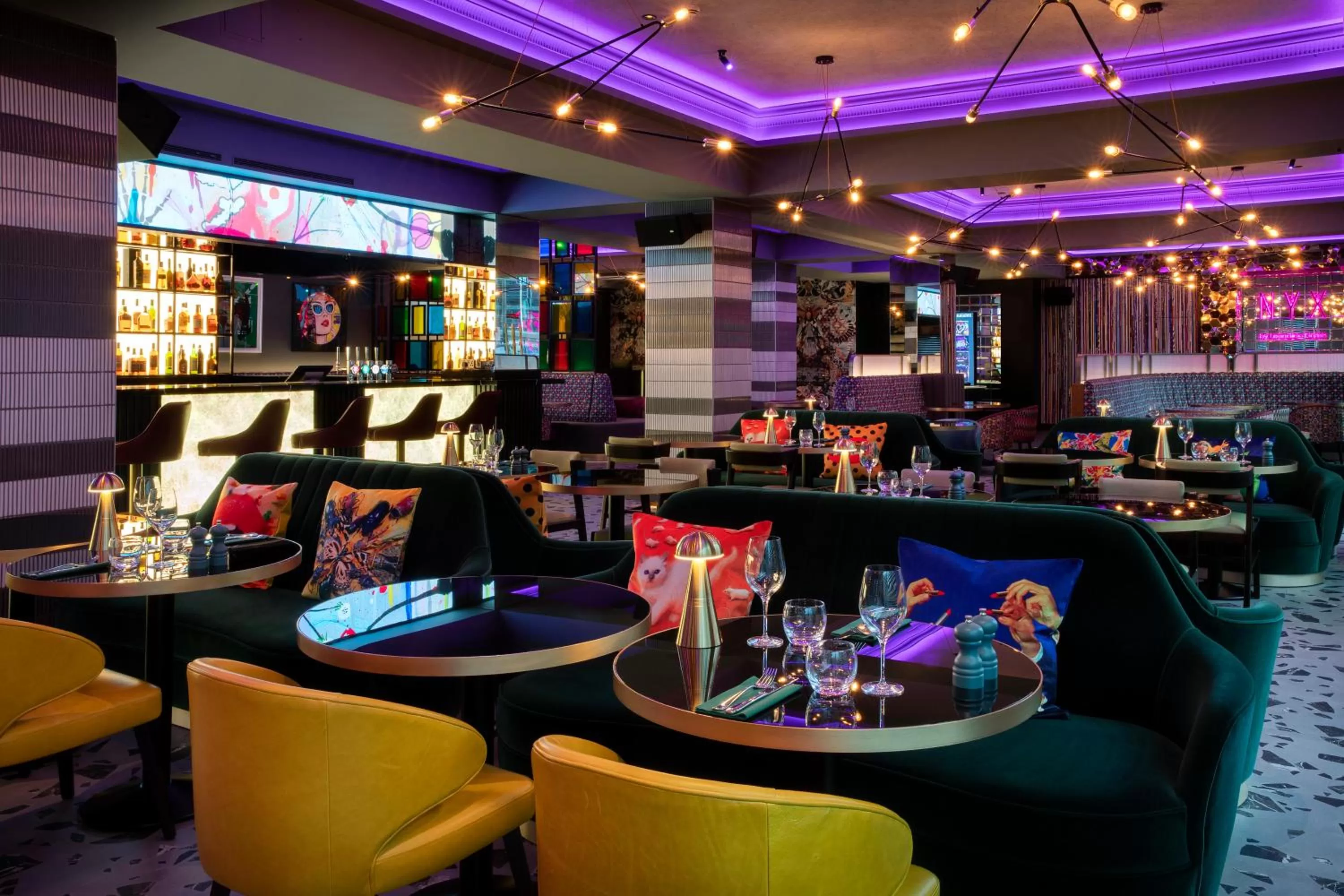 Lounge or bar in NYX Hotel London Holborn by Leonardo Hotels