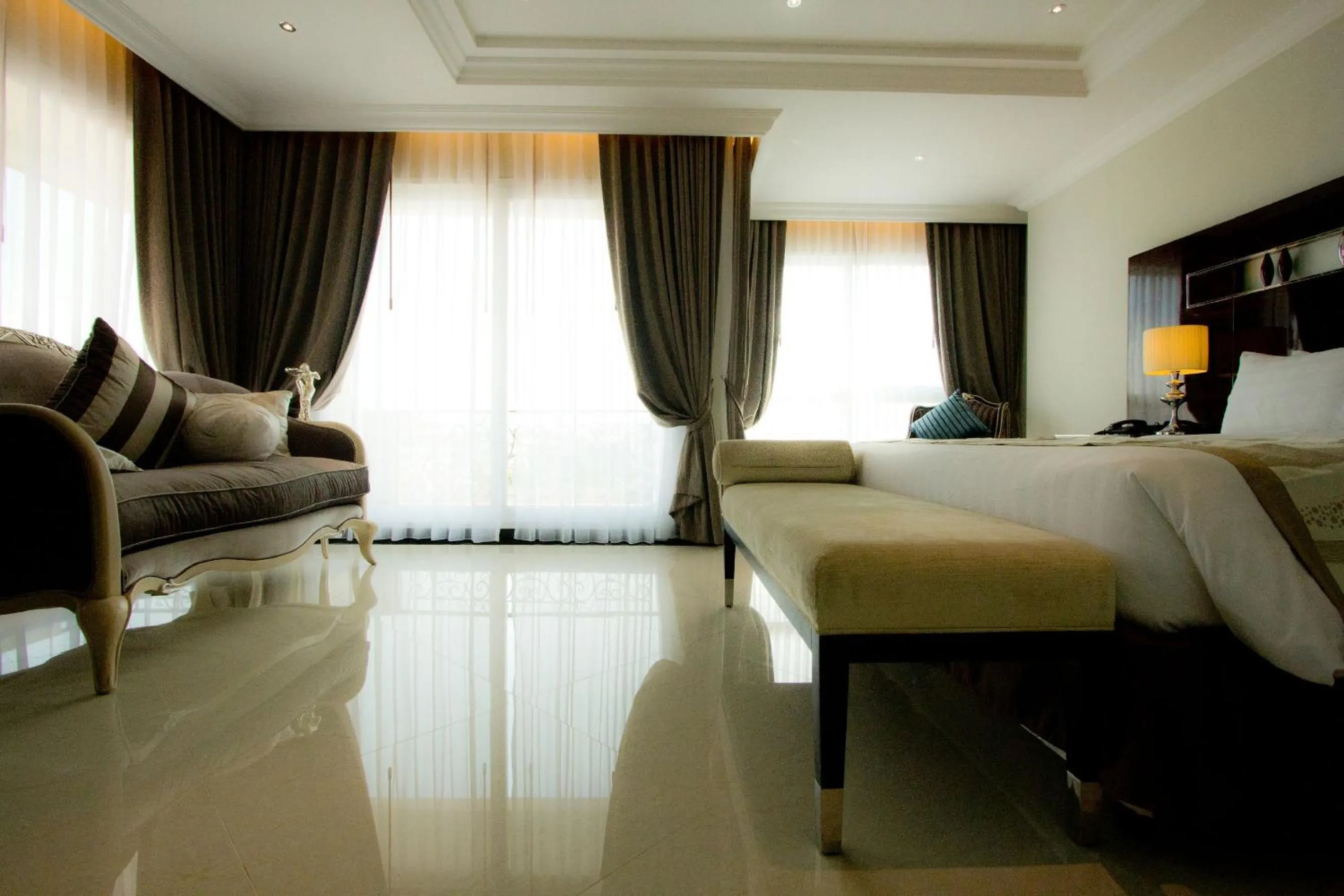 View (from property/room), Bed in LK Royal Wing