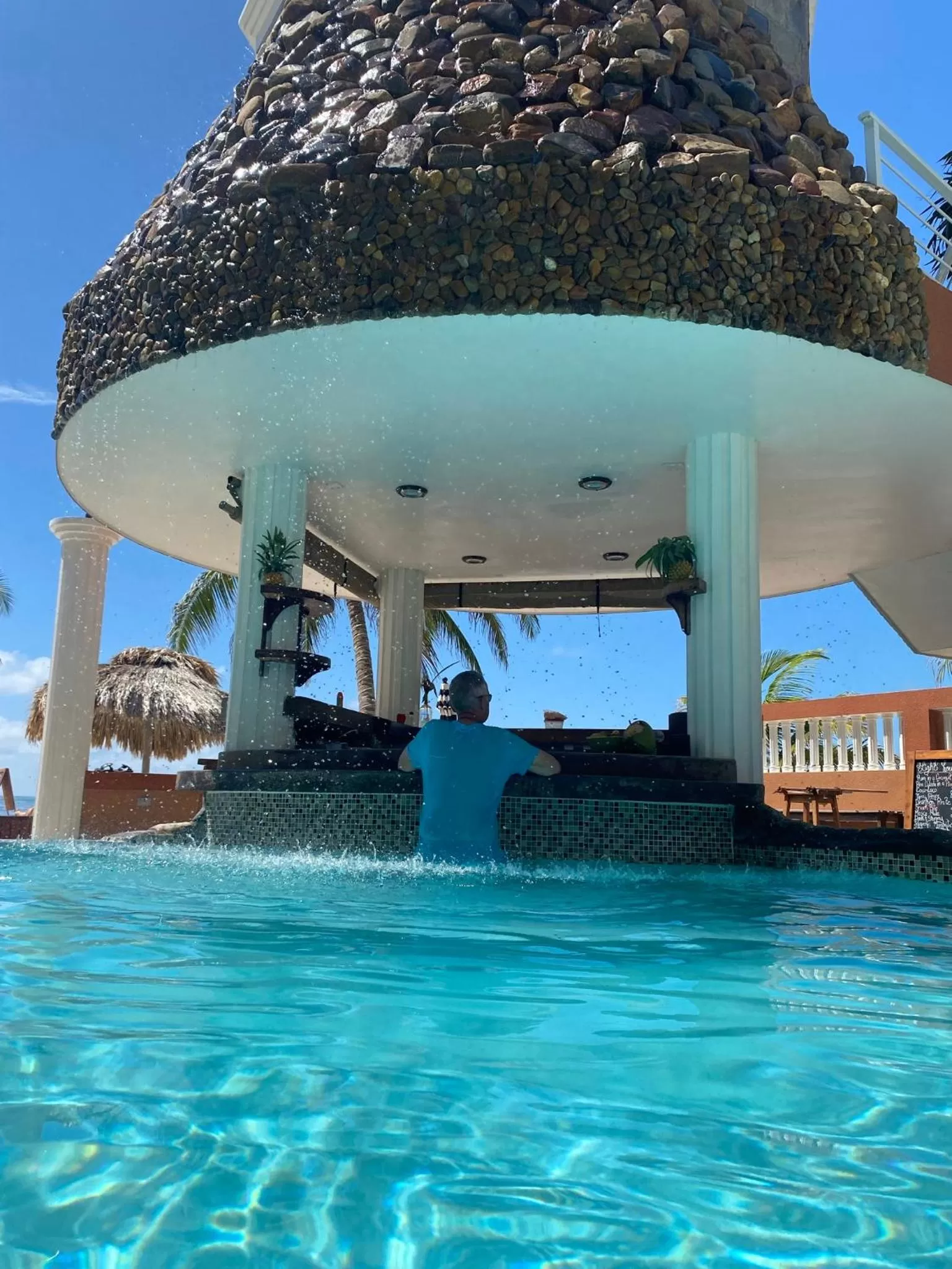 Lounge or bar, Swimming Pool in Lighthouse Beach Villas