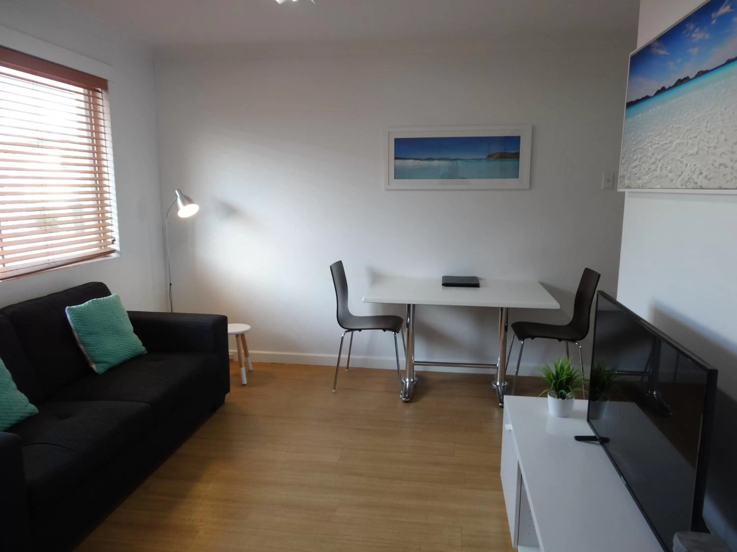 Dining area, Seating Area in Archipelago Apartments Esperance