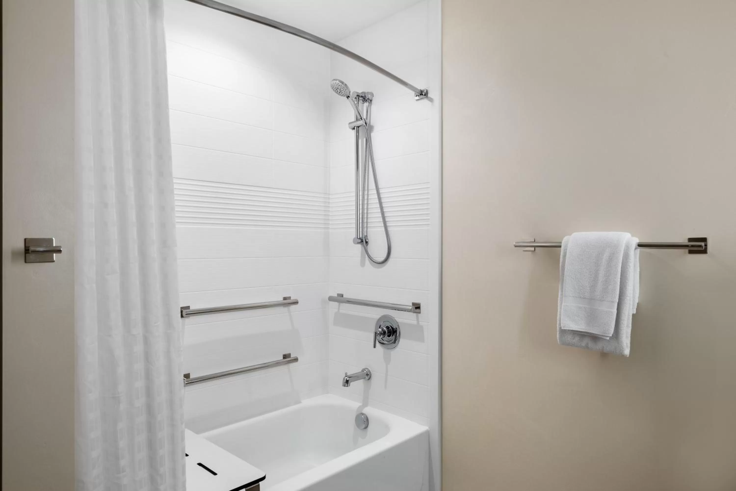Public Bath in Candlewood Suites - Layton - Salt Lake City by IHG