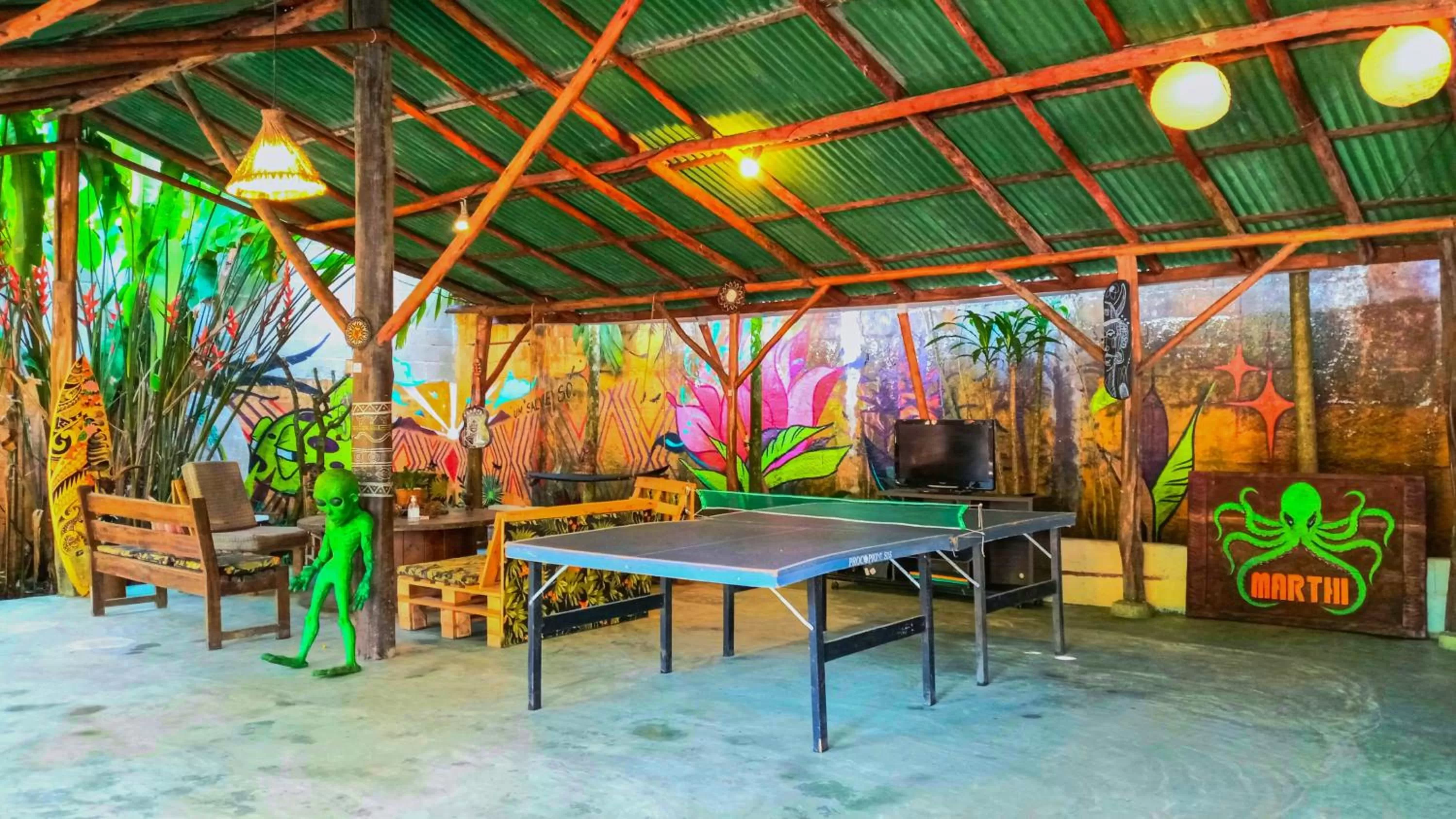 Table Tennis in Pousada e Hostel Marthi