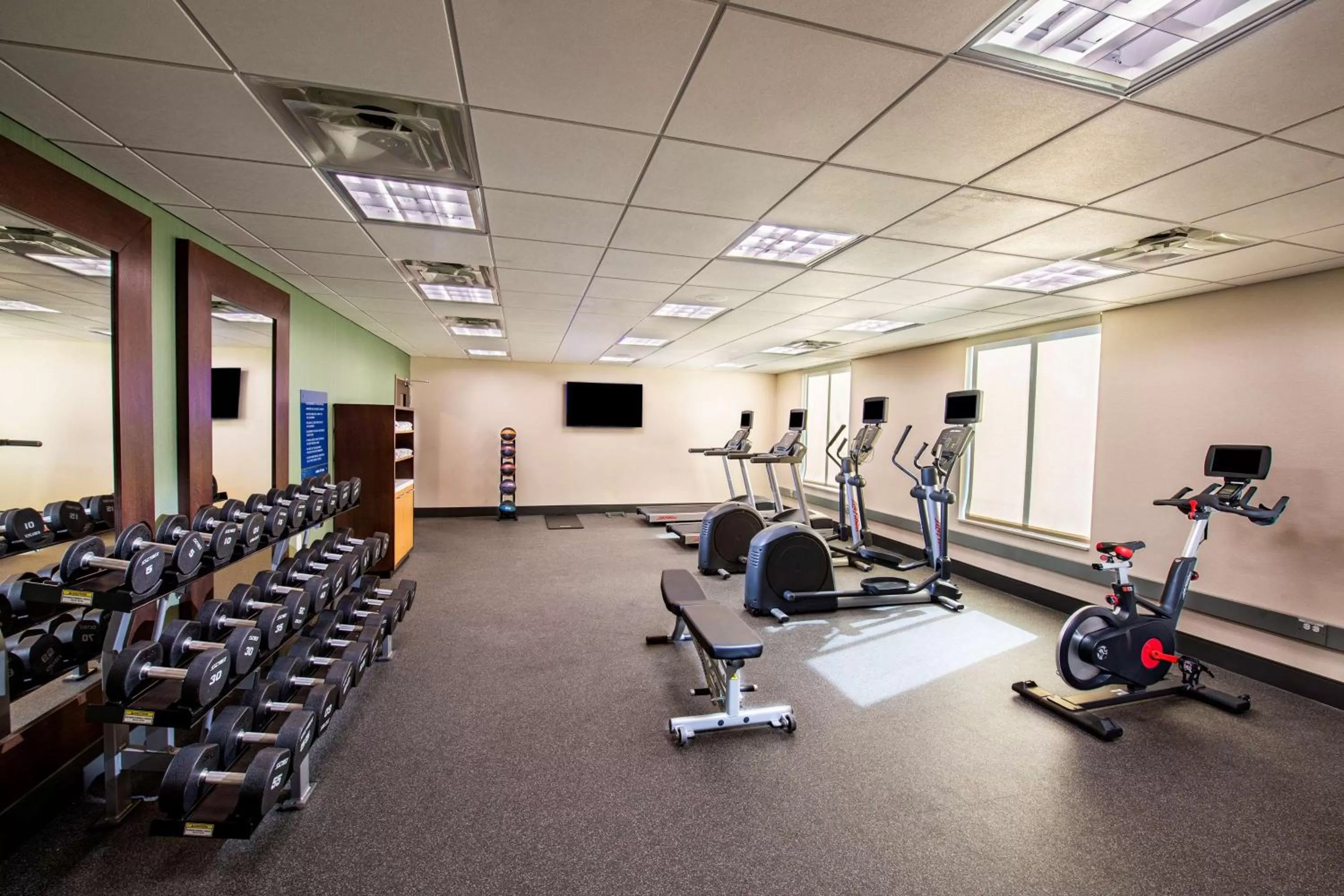 Fitness centre/facilities in Hampton Inn & Suites Keller Town Center