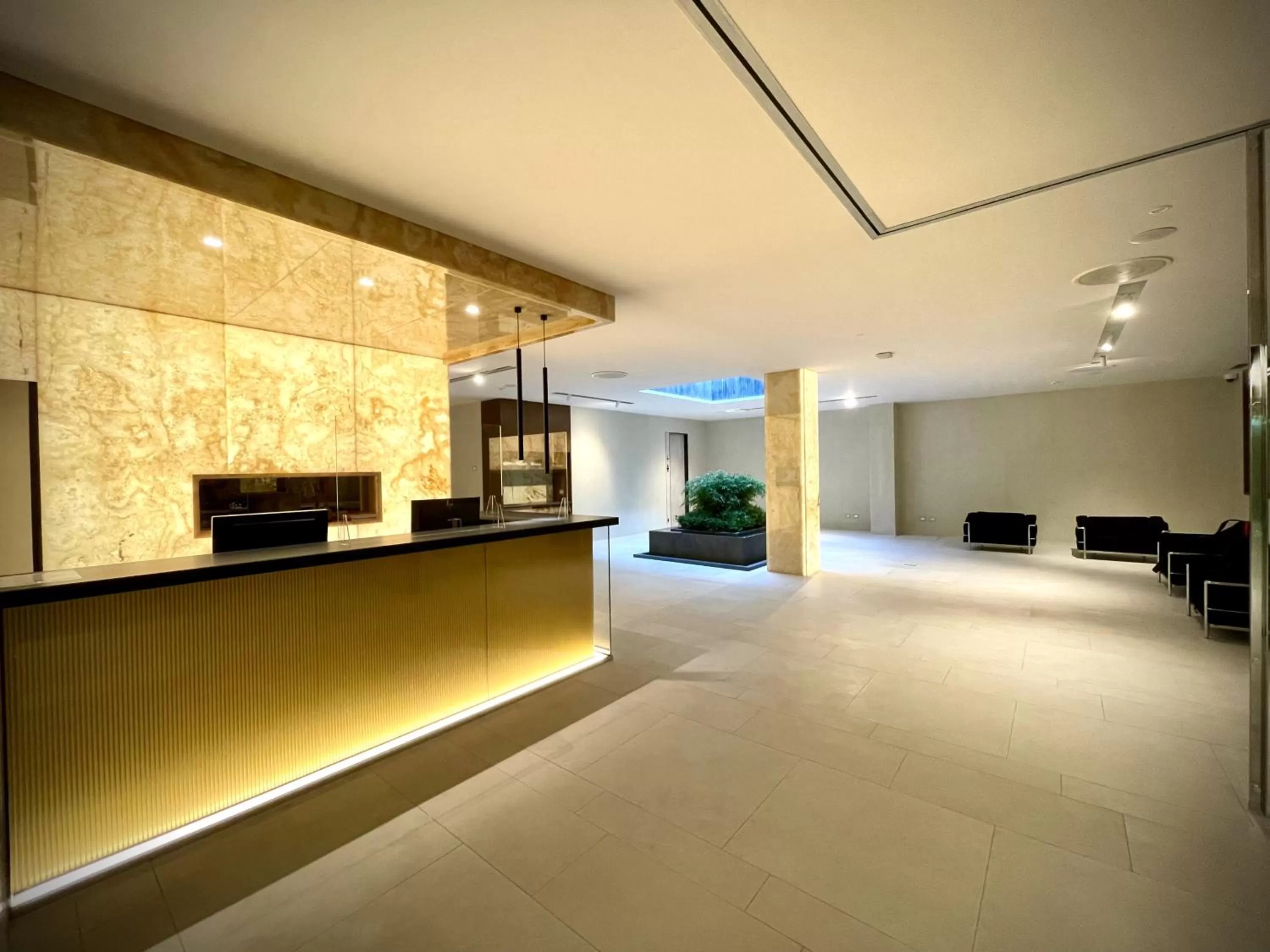 Lobby or reception in Grand Hotel des Iles Borromées & SPA