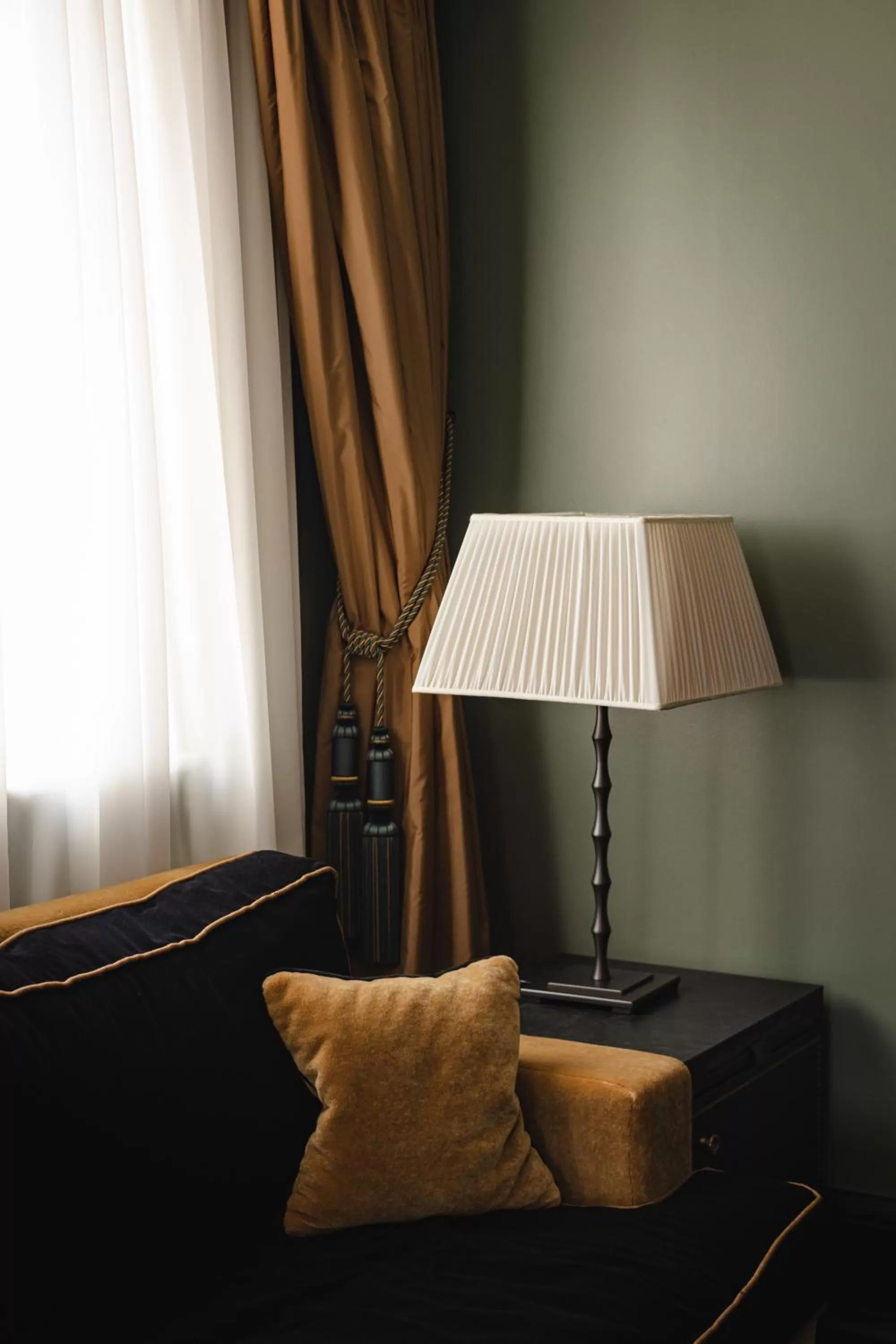 Decorative detail in L'oscar London