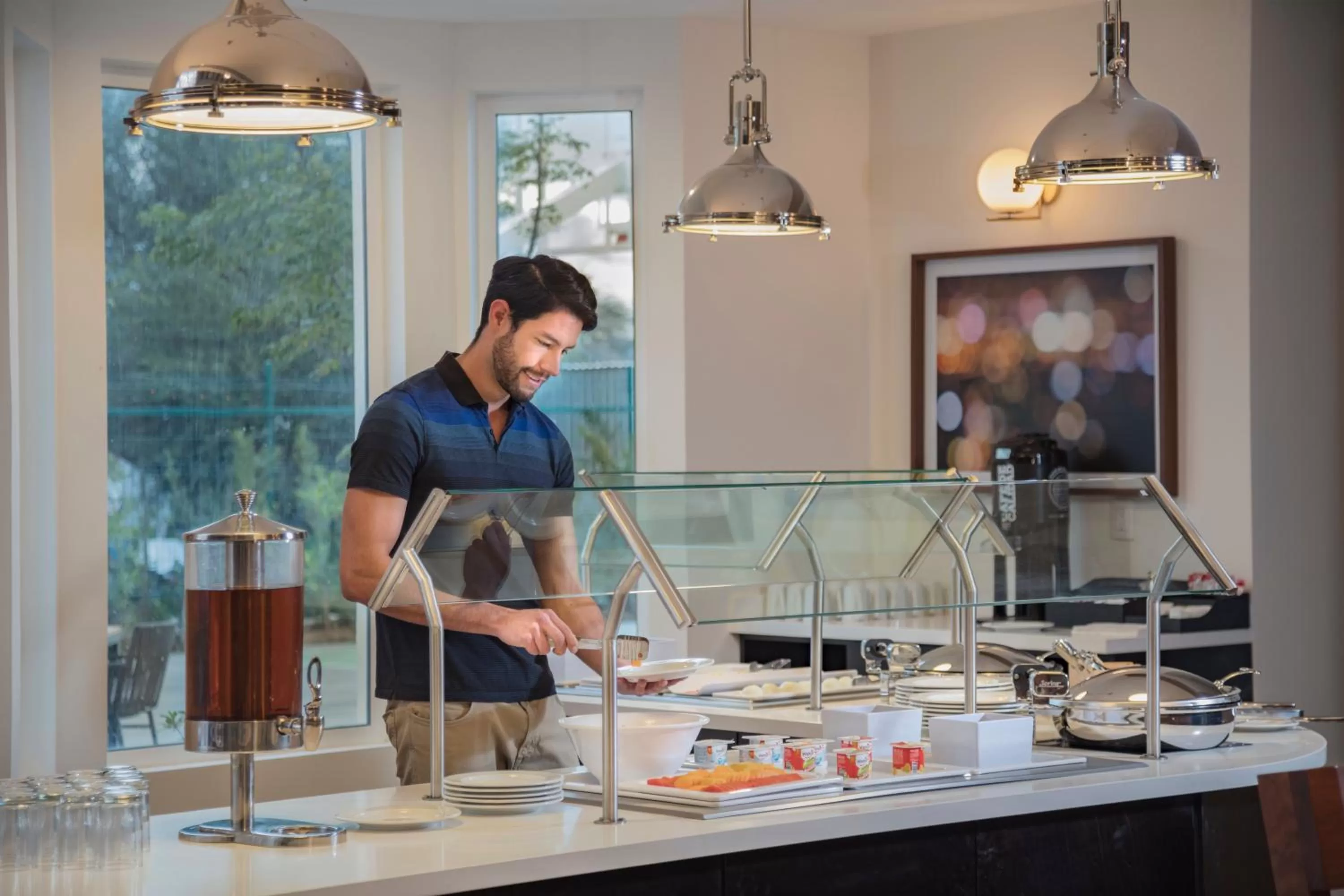 Restaurant/places to eat in Staybridge Suites - Irapuato, an IHG Hotel